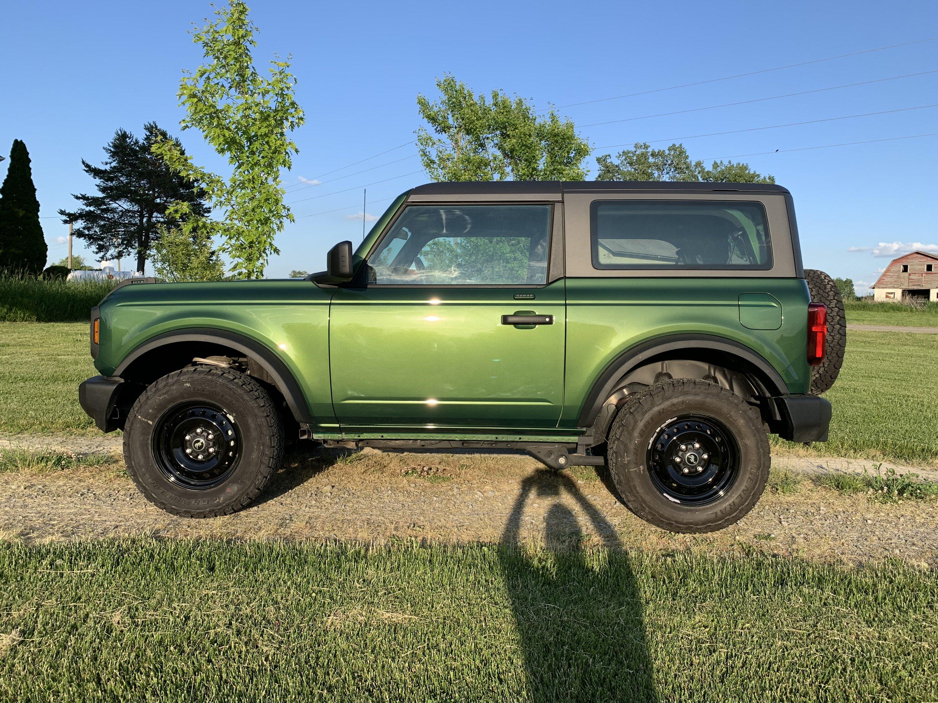 Ford Bronco Base with black diamond wheel upgrade IMG_1422