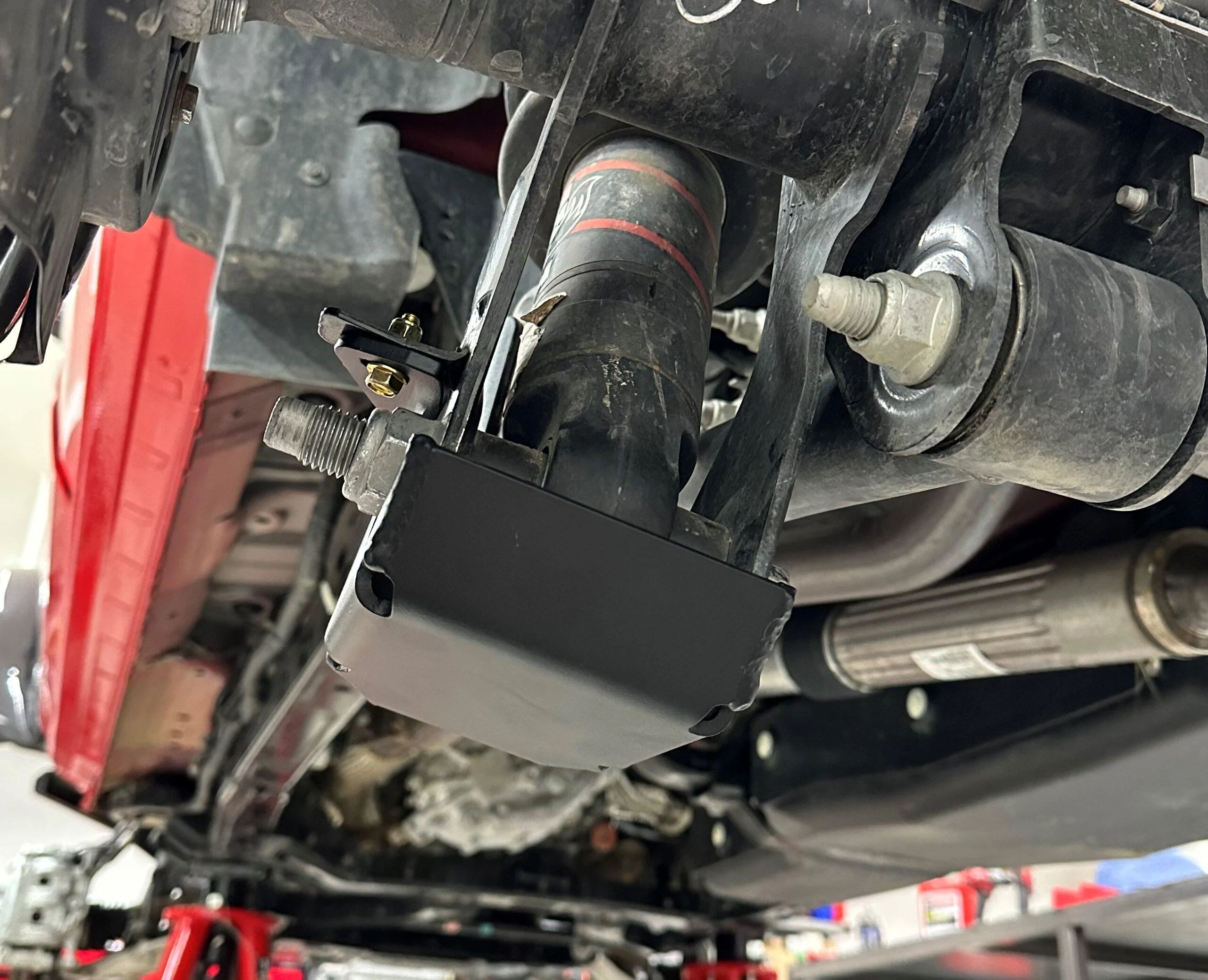 Ford Bronco Lobo Off-Road HOSS 3.0 Rear Shock Skids 004-2-scaled