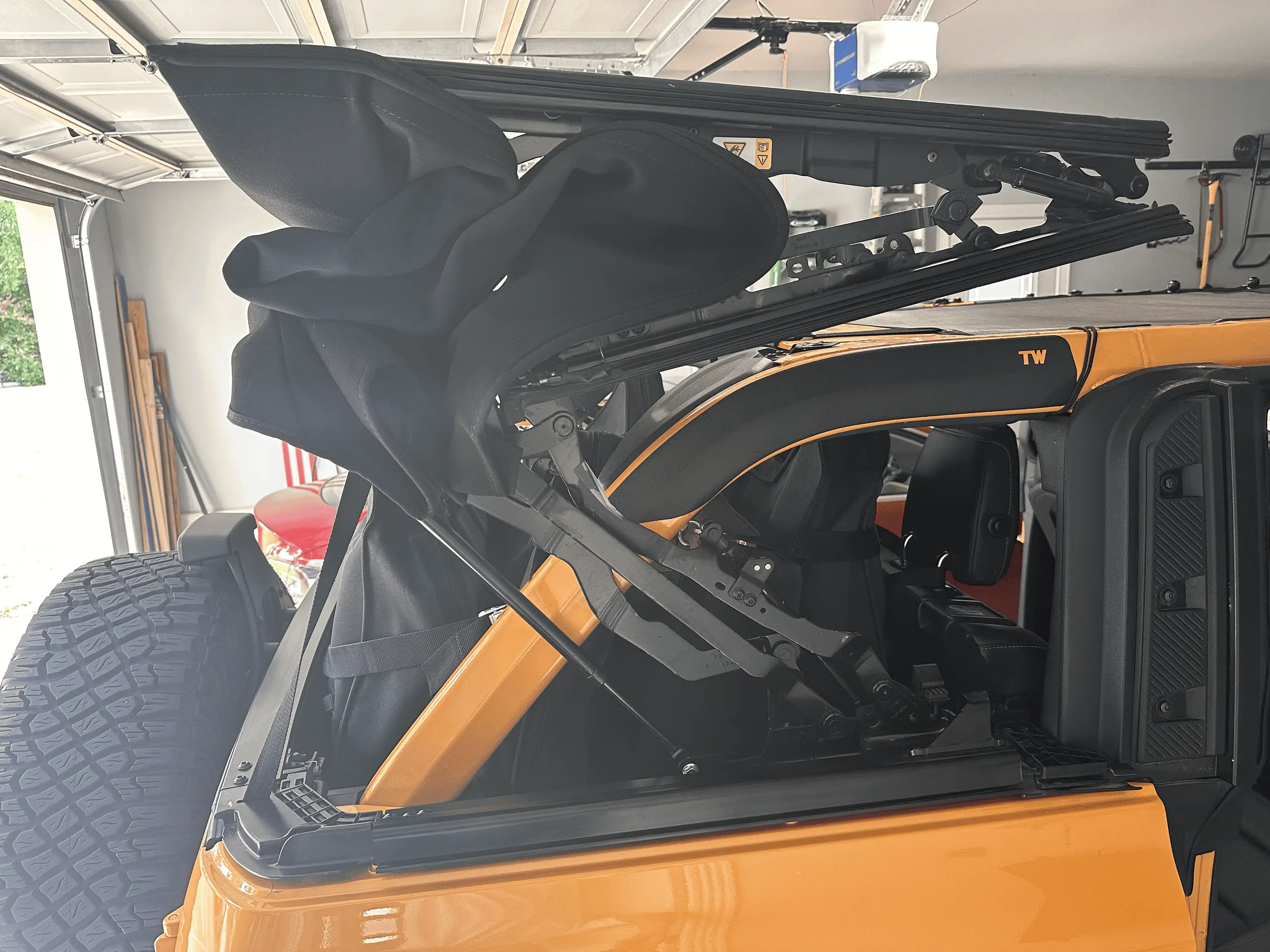 Ford Bronco Four Door Storage on Soft Top Bronco tempImageLX0GTA