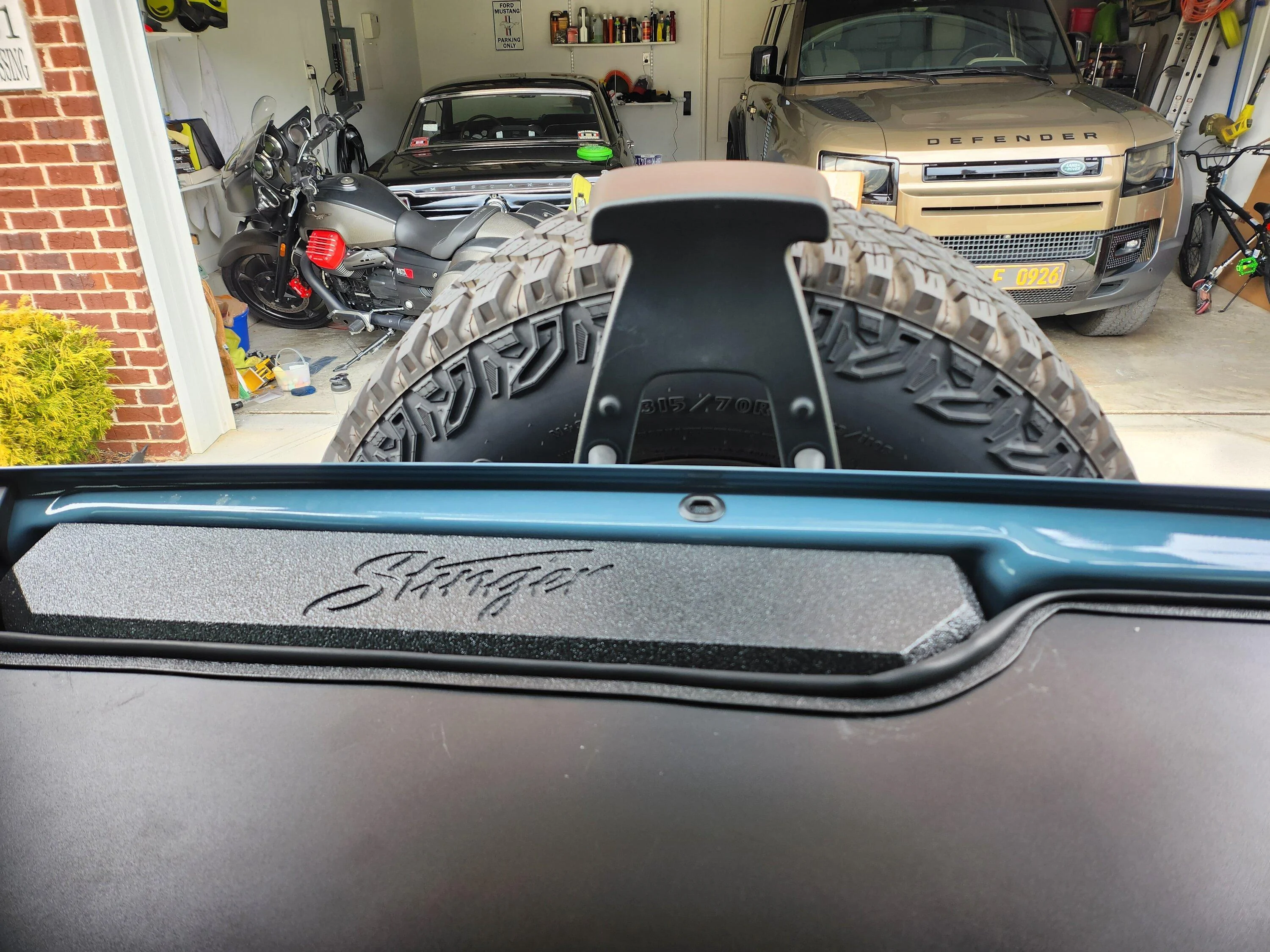 Ford Bronco Ford's Cargo Area Enclosure with Fixed Lid - Installation Guide and Review 20230328_144312