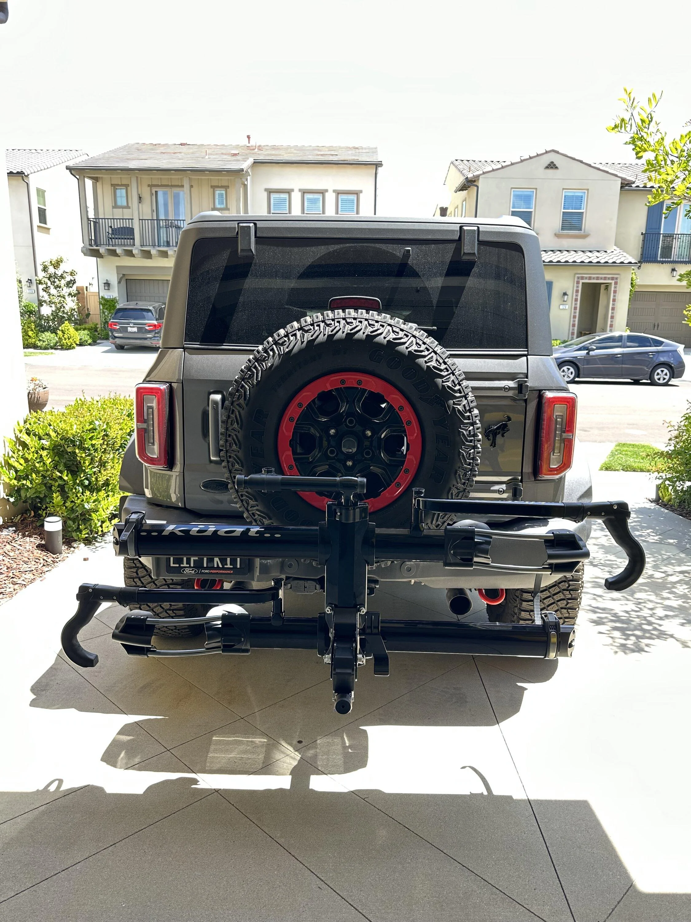 Ford Bronco Bike rack that fits 2 bikes on 4-door Bronco? IMG_0793