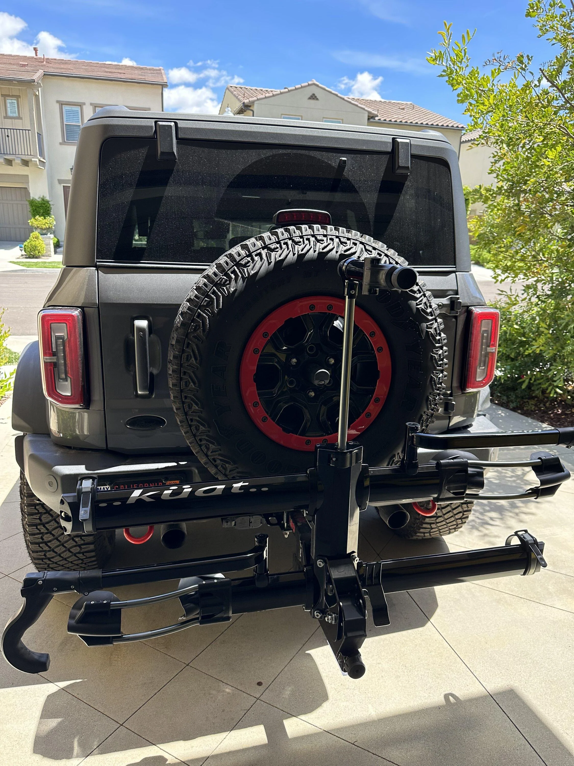 Ford Bronco Bike rack that fits 2 bikes on 4-door Bronco? IMG_0795