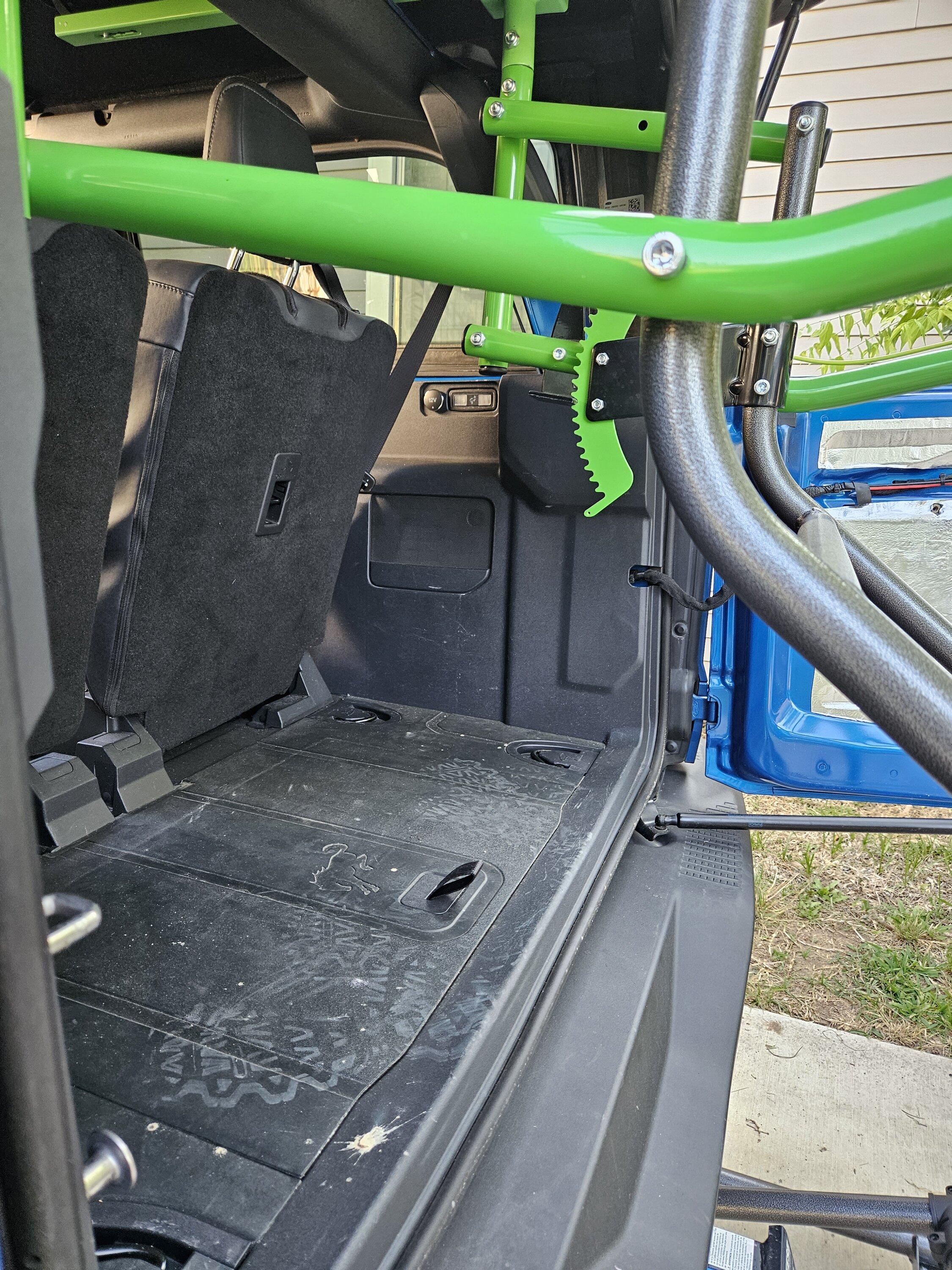 Ford Bronco TopLift Pro vs. RollnJack 20230602_182833