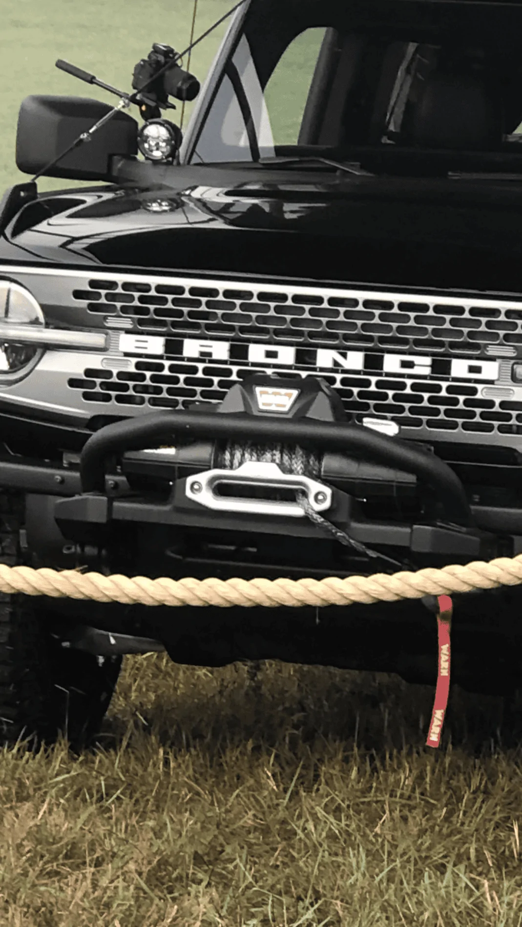 Ford Bronco BRUSH GUARD ON WINCH 30F617EF-8CC8-41DC-AE9F-898051EB5549