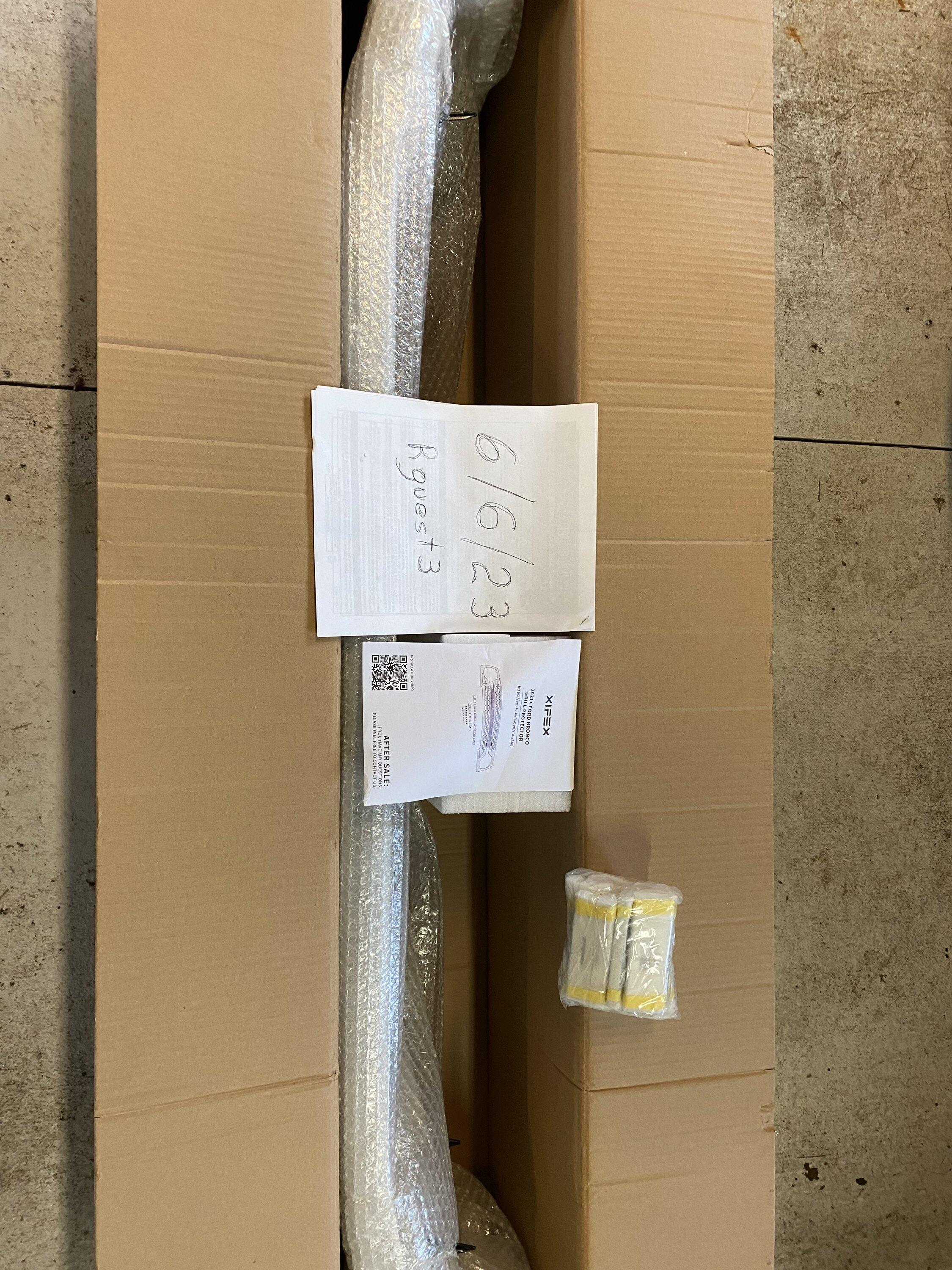 Ford Bronco NIB XIPEX Grill - Windtrak Gloss Black IMG_0768