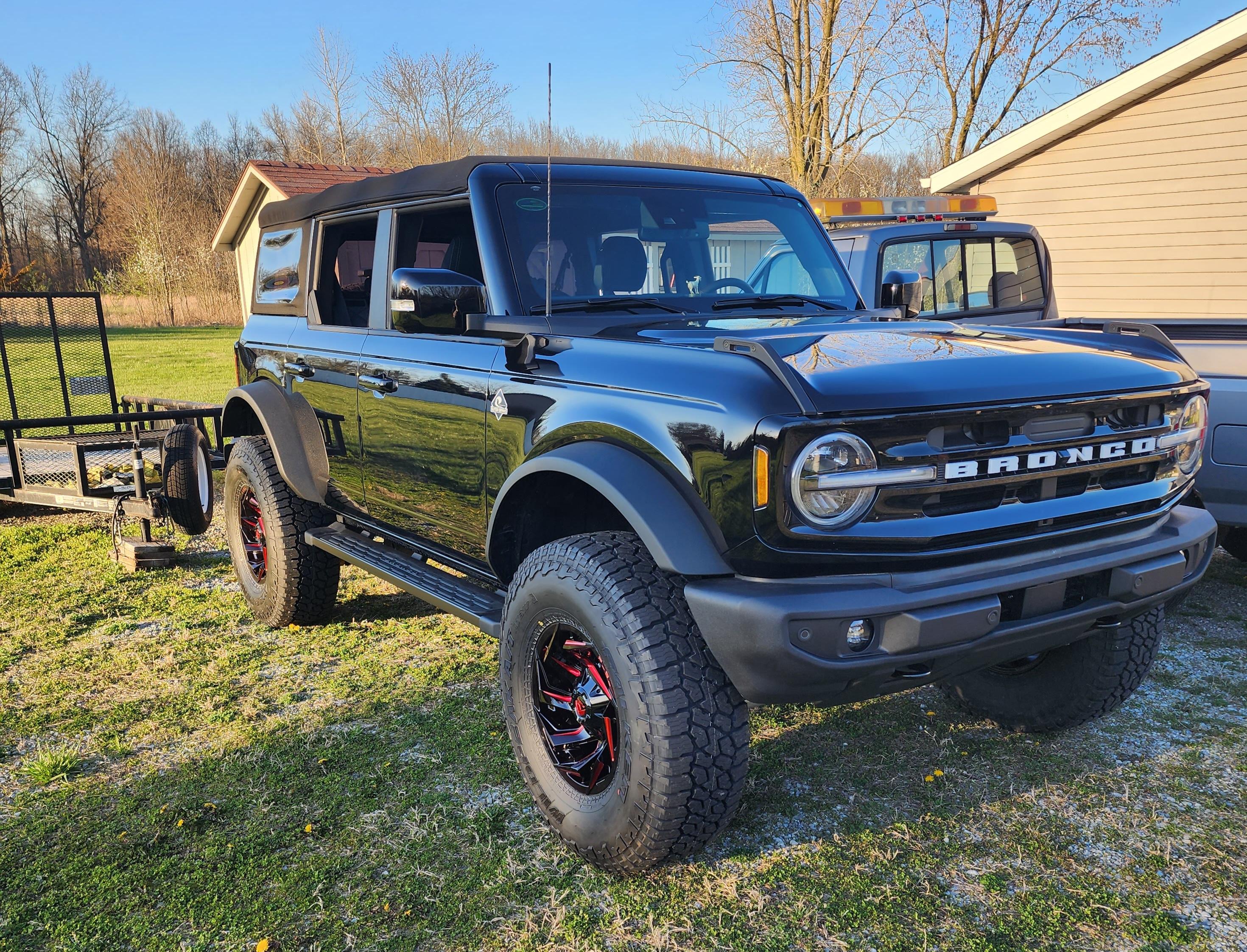 Ford Bronco 2022 Outer Banks (Non-Sas) Build - Wife's Daily Driver - Blacked-Out 20230412_191636
