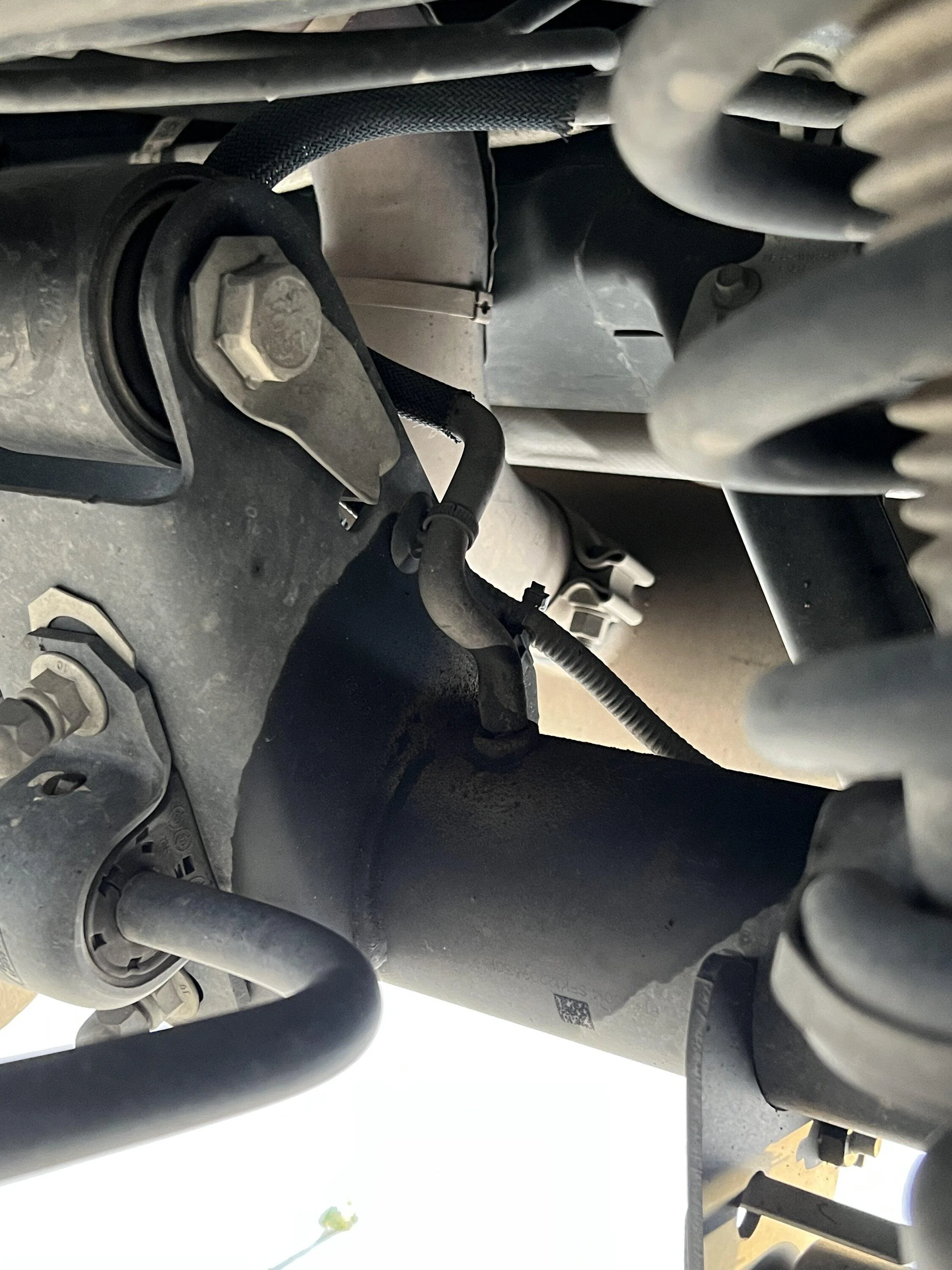 Ford Bronco Rear Axle Sweating? IMG_4132