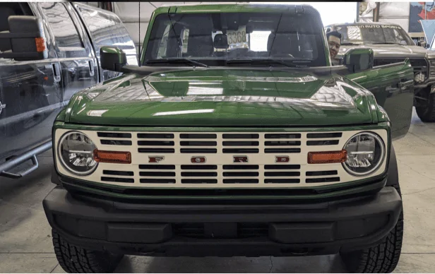 Ford Bronco THIS is how Ford should have done the Bronco Heritage Edition grill_green