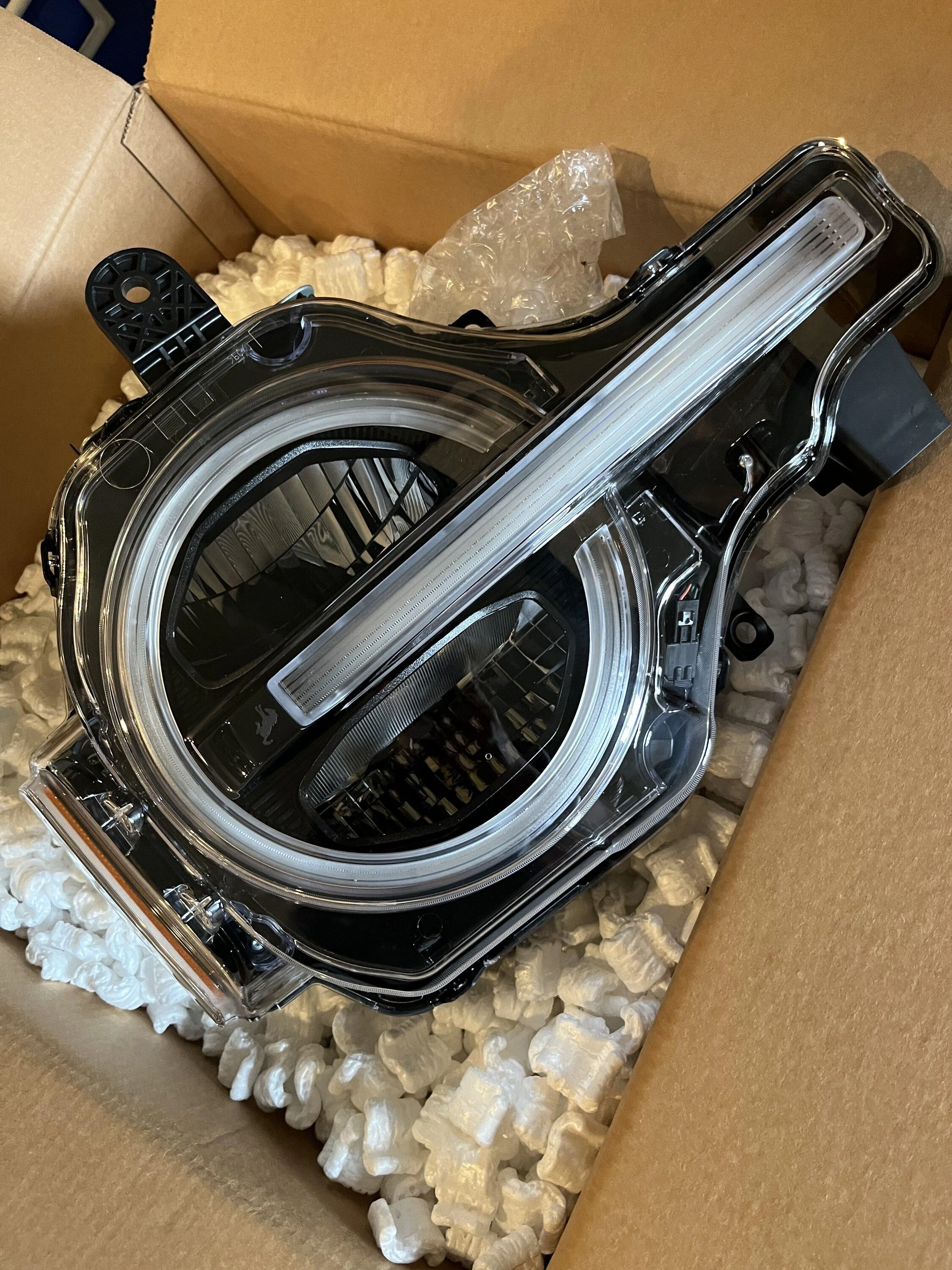 Ford Bronco Raptor Signature Headlight BCDC221A-8E56-4A08-AEBB-934597E82875