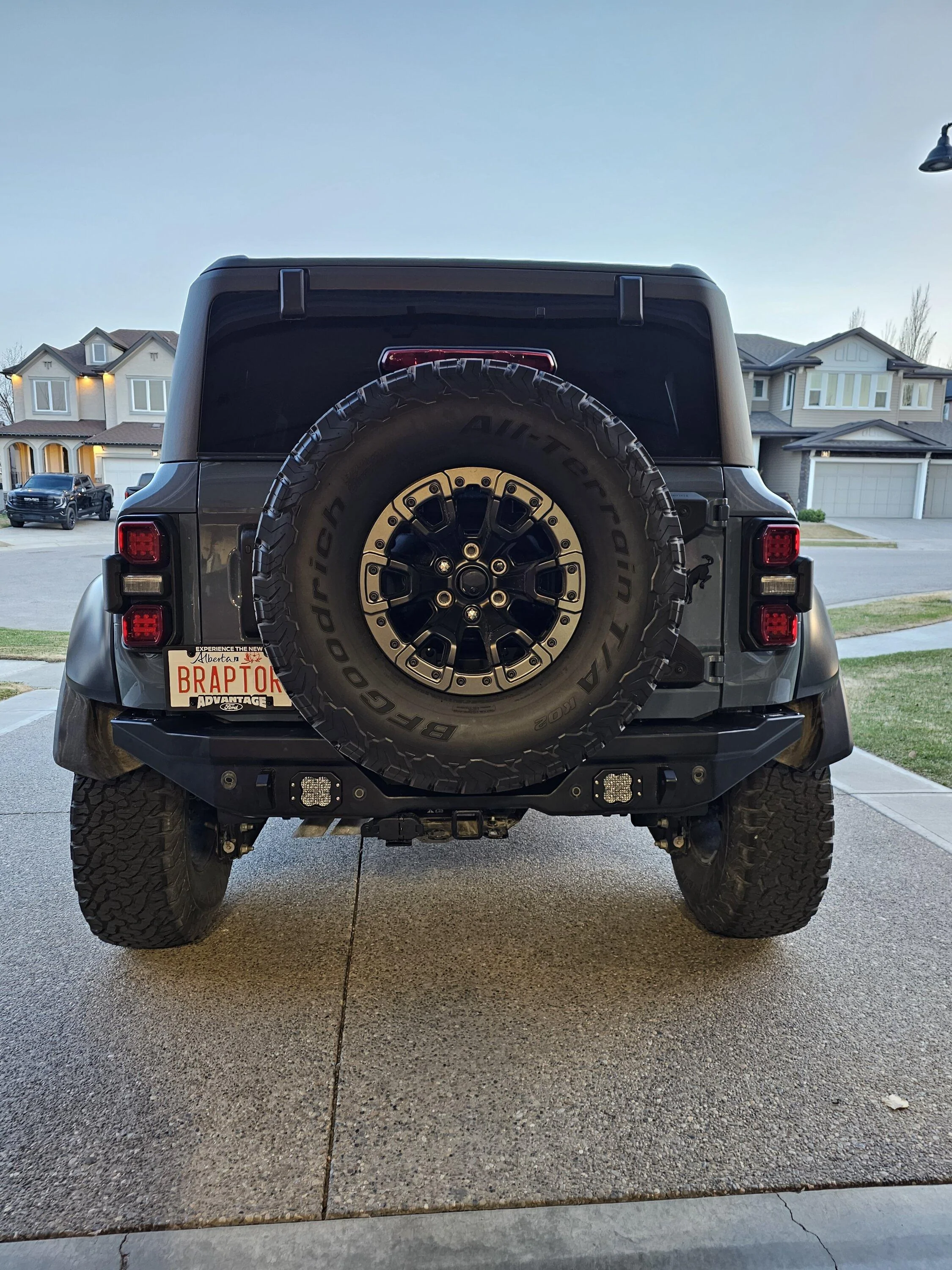 Ford Bronco DV8 Rear Bumper Install on Lux - Need Help / Electrical 20230430_205652