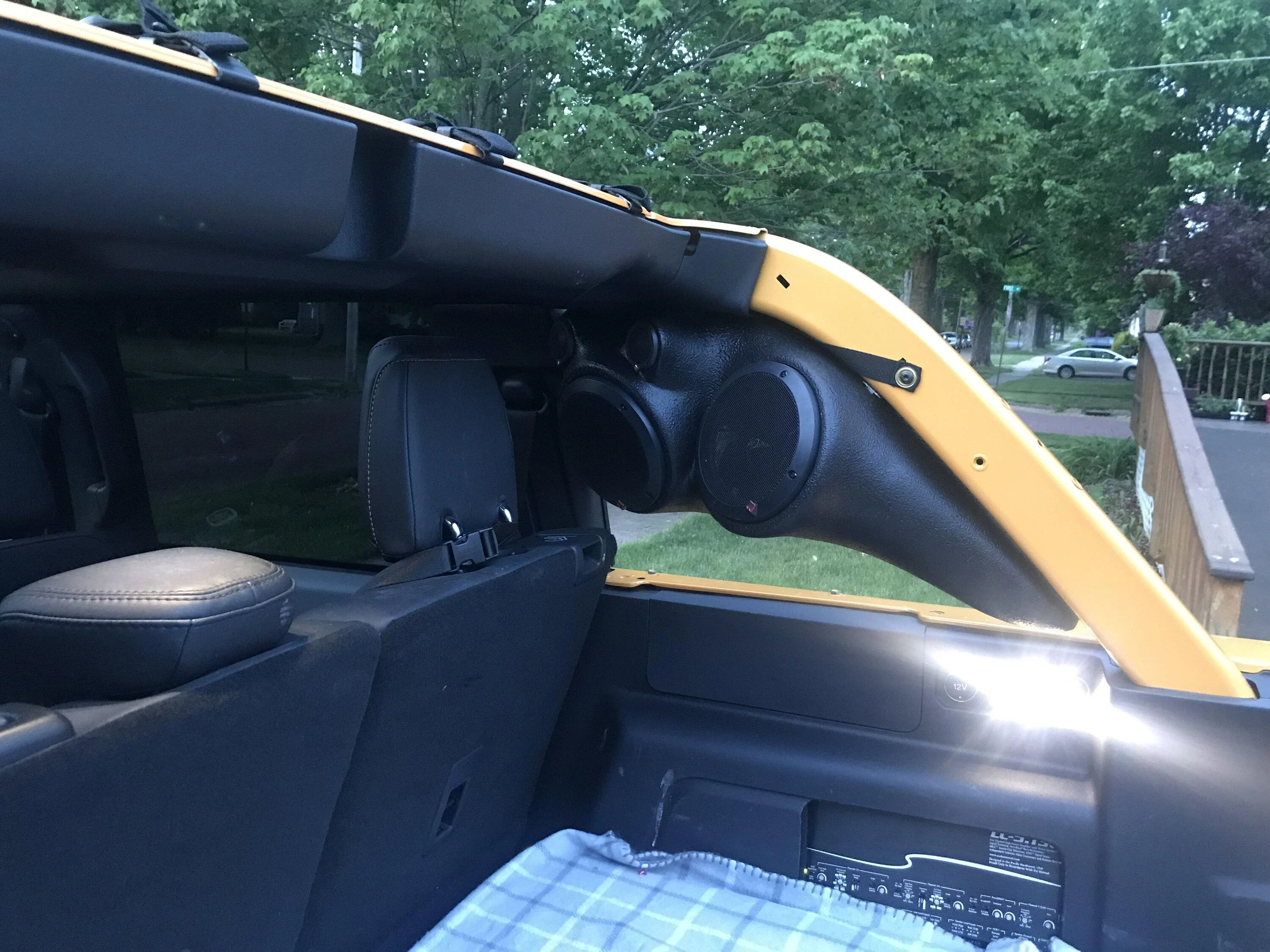 Ford Bronco My stereo upgrades -- very pleased with results using PlugNPlaykits, Polk, Kicker 40E0F827-FB26-486A-8A0A-90B3606C1EA5