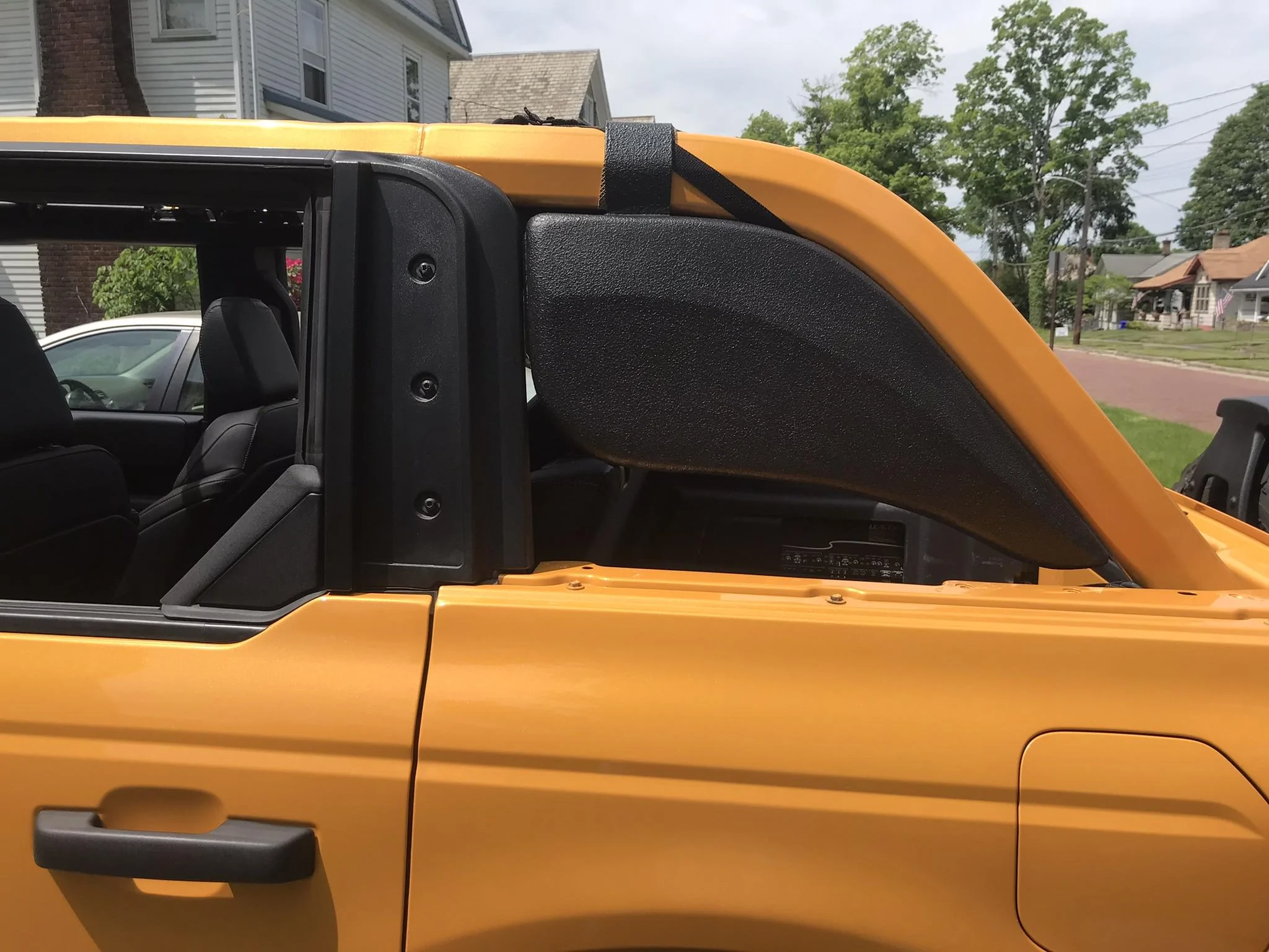 Ford Bronco My stereo upgrades -- very pleased with results using PlugNPlaykits, Polk, Kicker 4B4652E7-035B-4608-BDE9-F4DBE6ABDFFD
