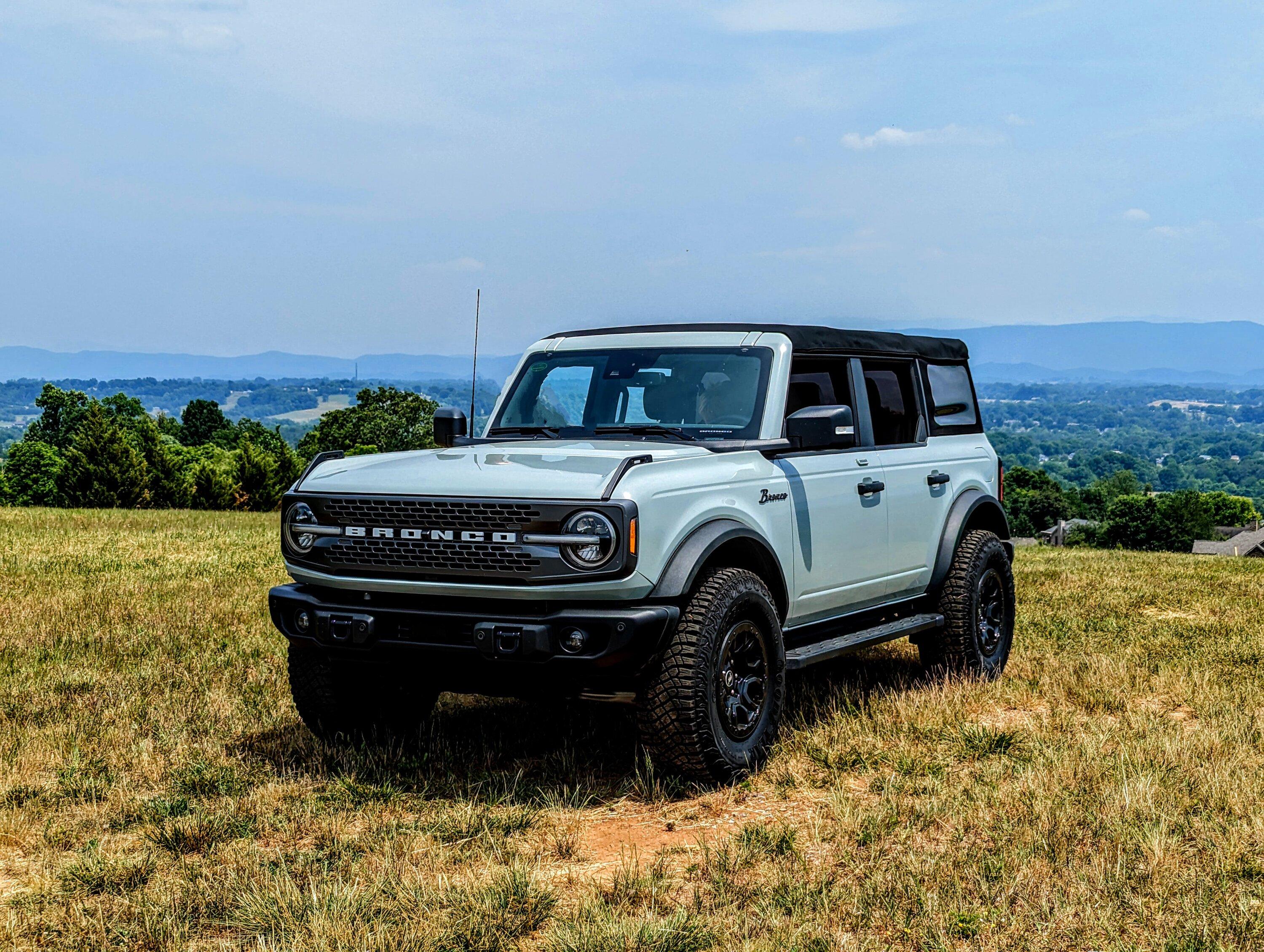 Ford Bronco CACTUS GRAY Bronco Club PXL_20230610_184654110~3