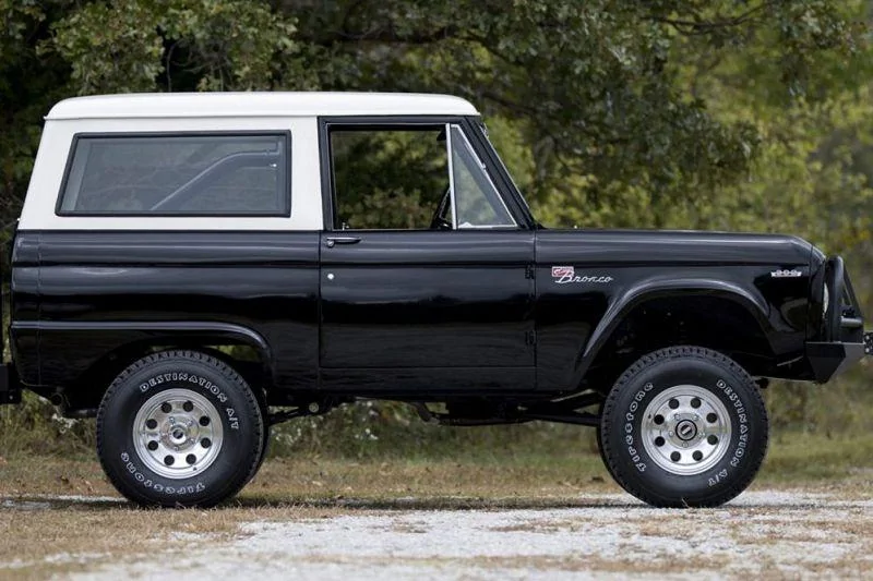 Ford Bronco ADV vs OEM Hardtop Comparison 2C410ECE-56C9-44C7-B566-F49B37FC1DB1