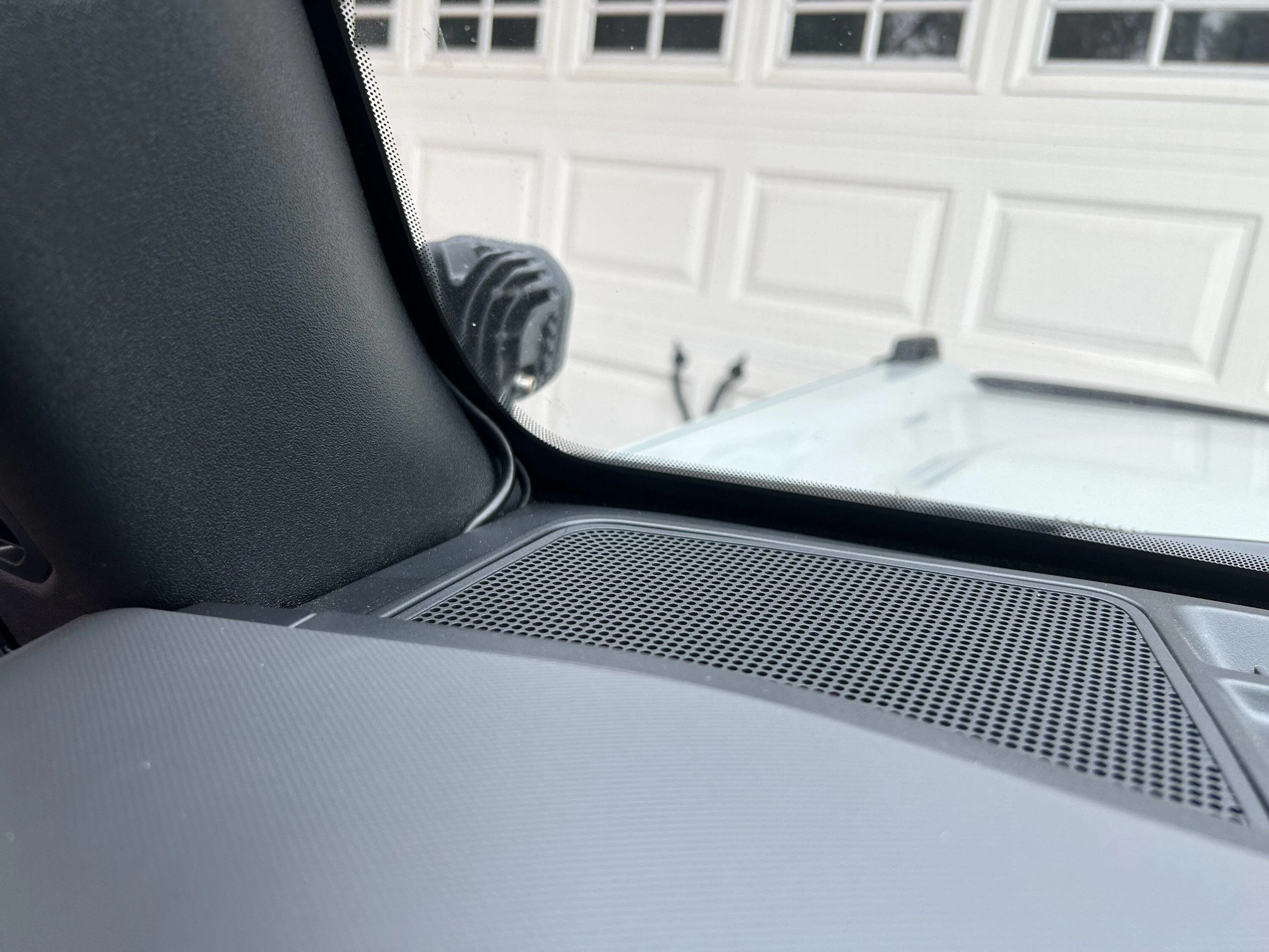 Ford Bronco How to remove overhead console? 1686533796280
