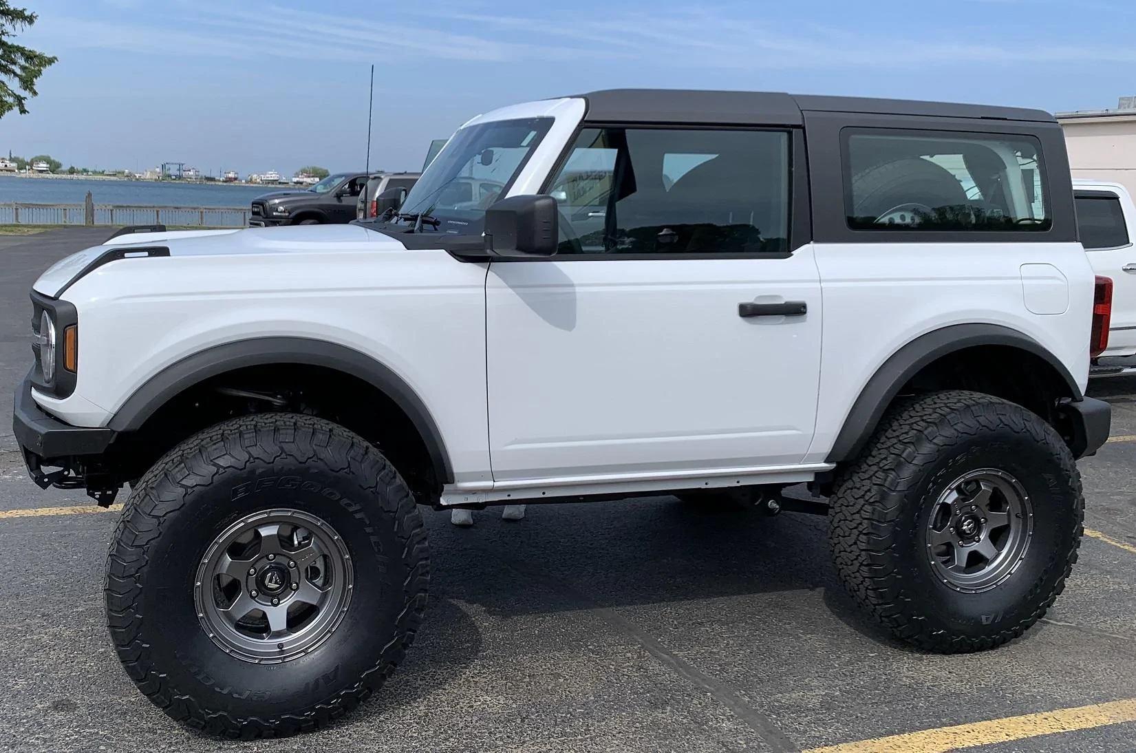 Ford Bronco Anyone going 40 inch tires? bronco2
