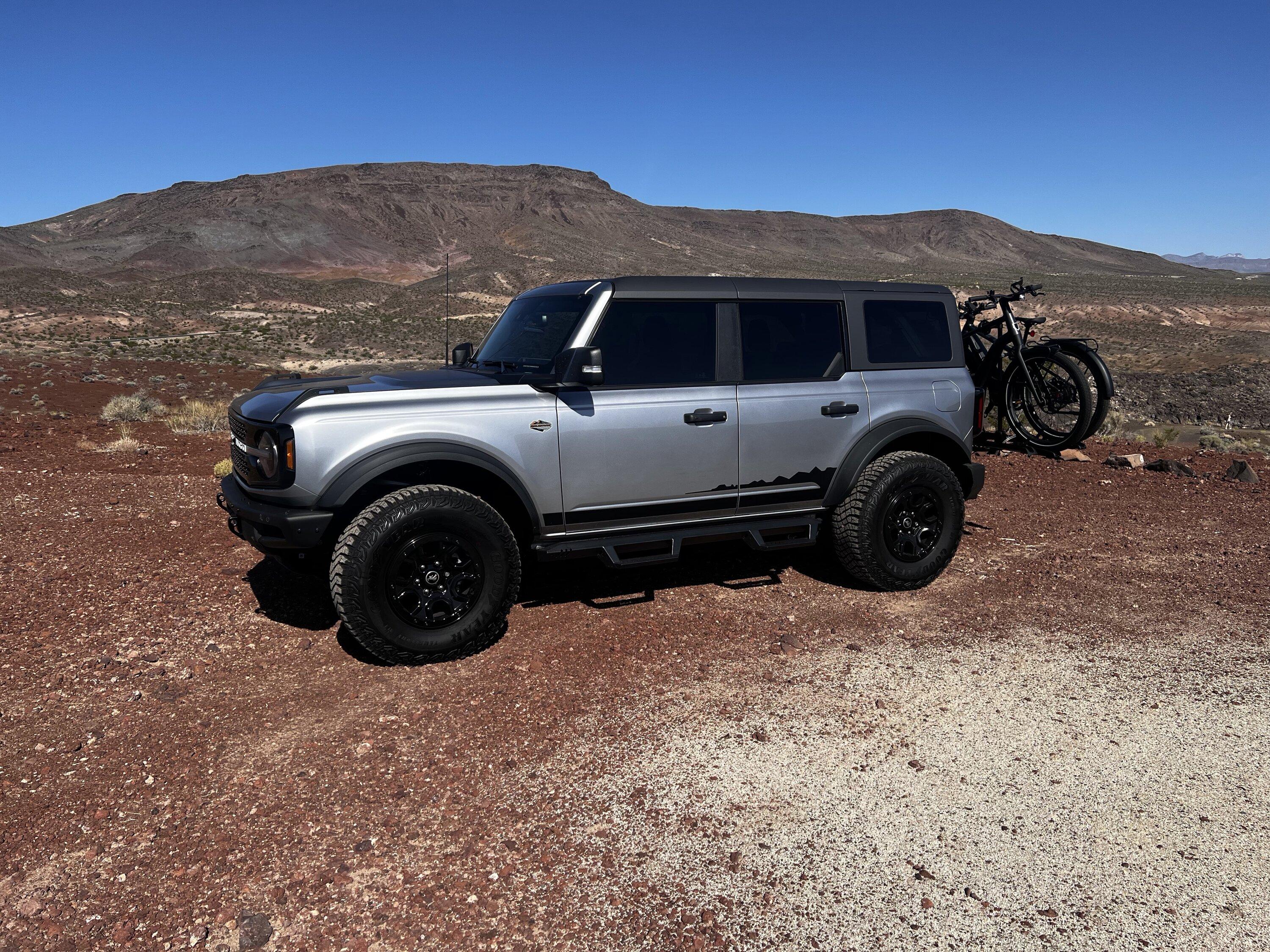 Ford Bronco ICONIC SILVER Bronco Club IMG_1916