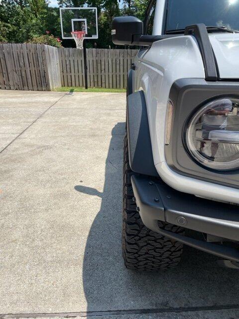 Ford Bronco 315/70/17 tires on non Sas Badlands IMG_7500