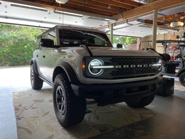 Ford Bronco 315/70/17 tires on non Sas Badlands IMG_7557
