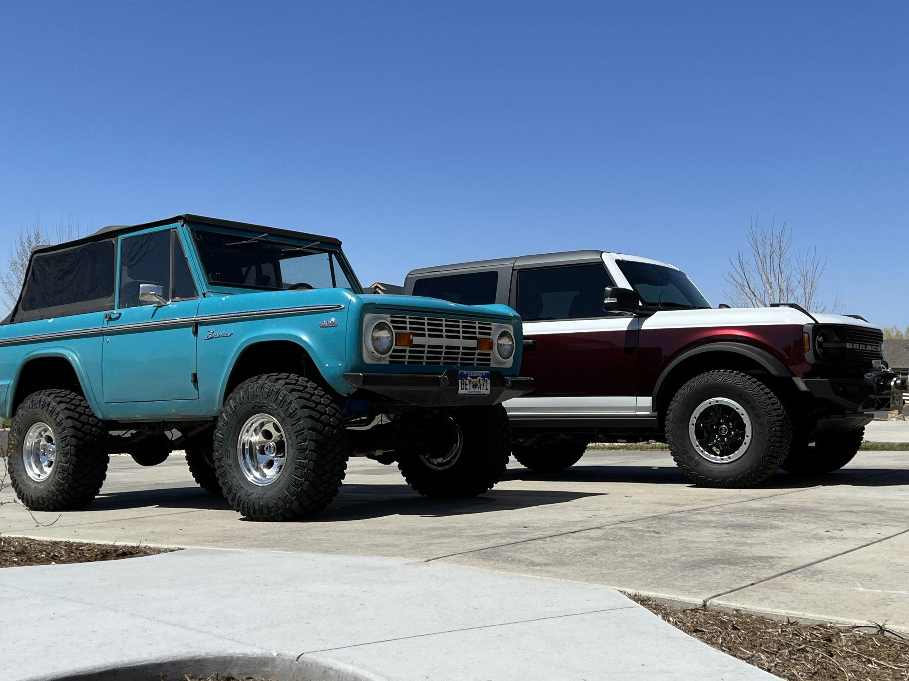 Ford Bronco Where are the 2-doors??? Darla and Moxie 6-1-23