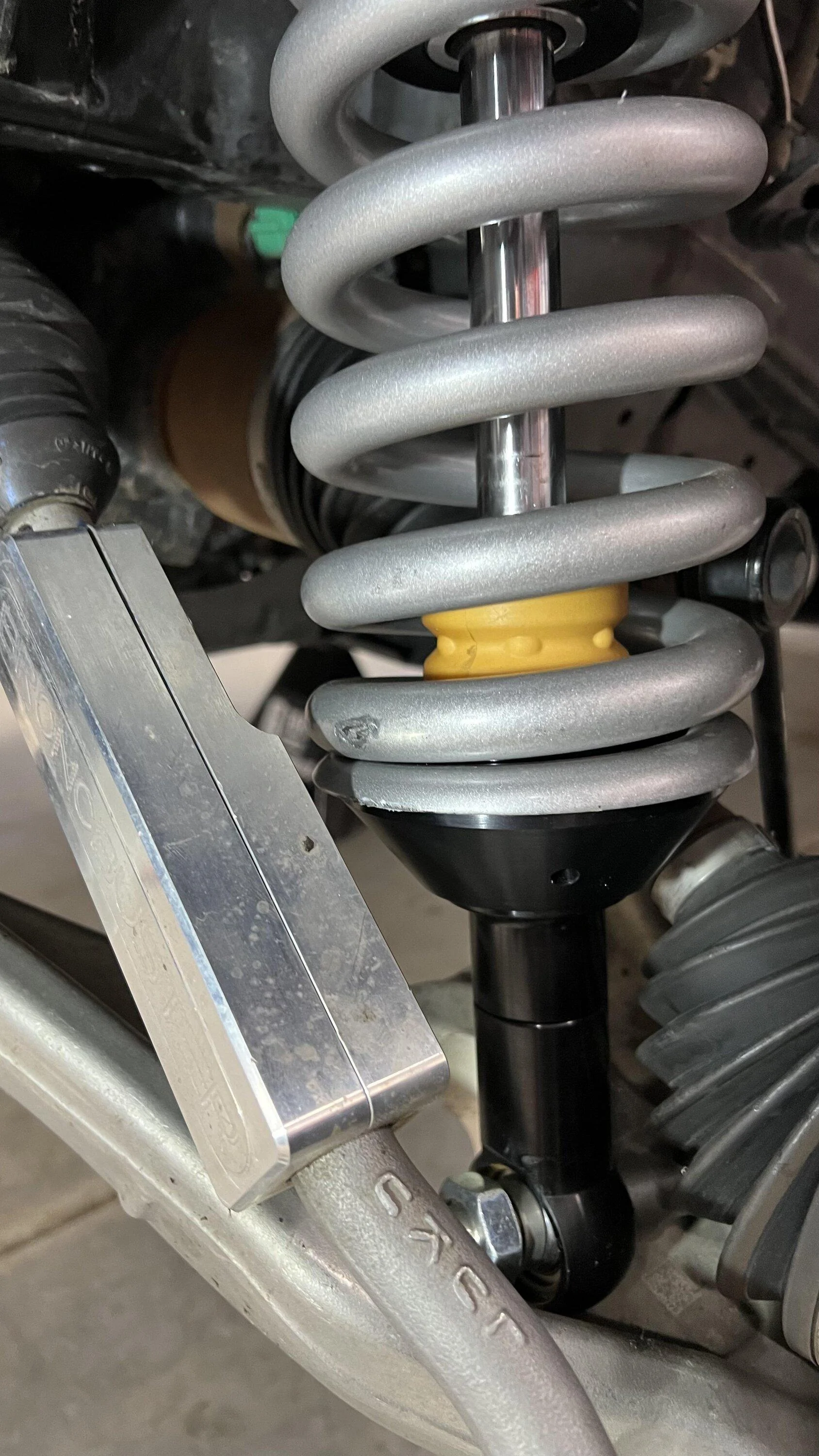 Ford Bronco Radflo Coilover Shocks review / feedback? IMG_8514
