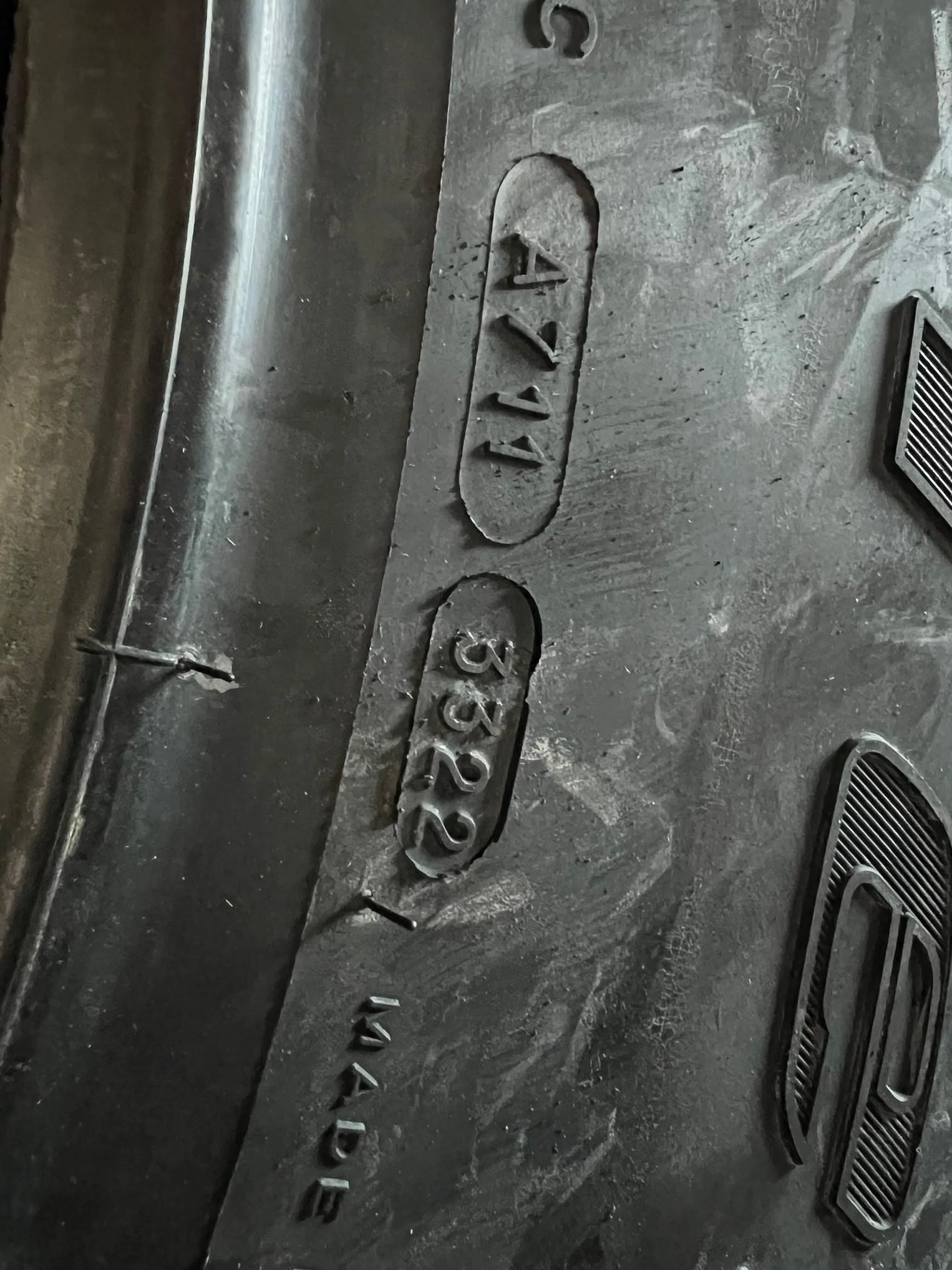Ford Bronco BFG 37" KO2 (#80088) Load Range C BFG_2