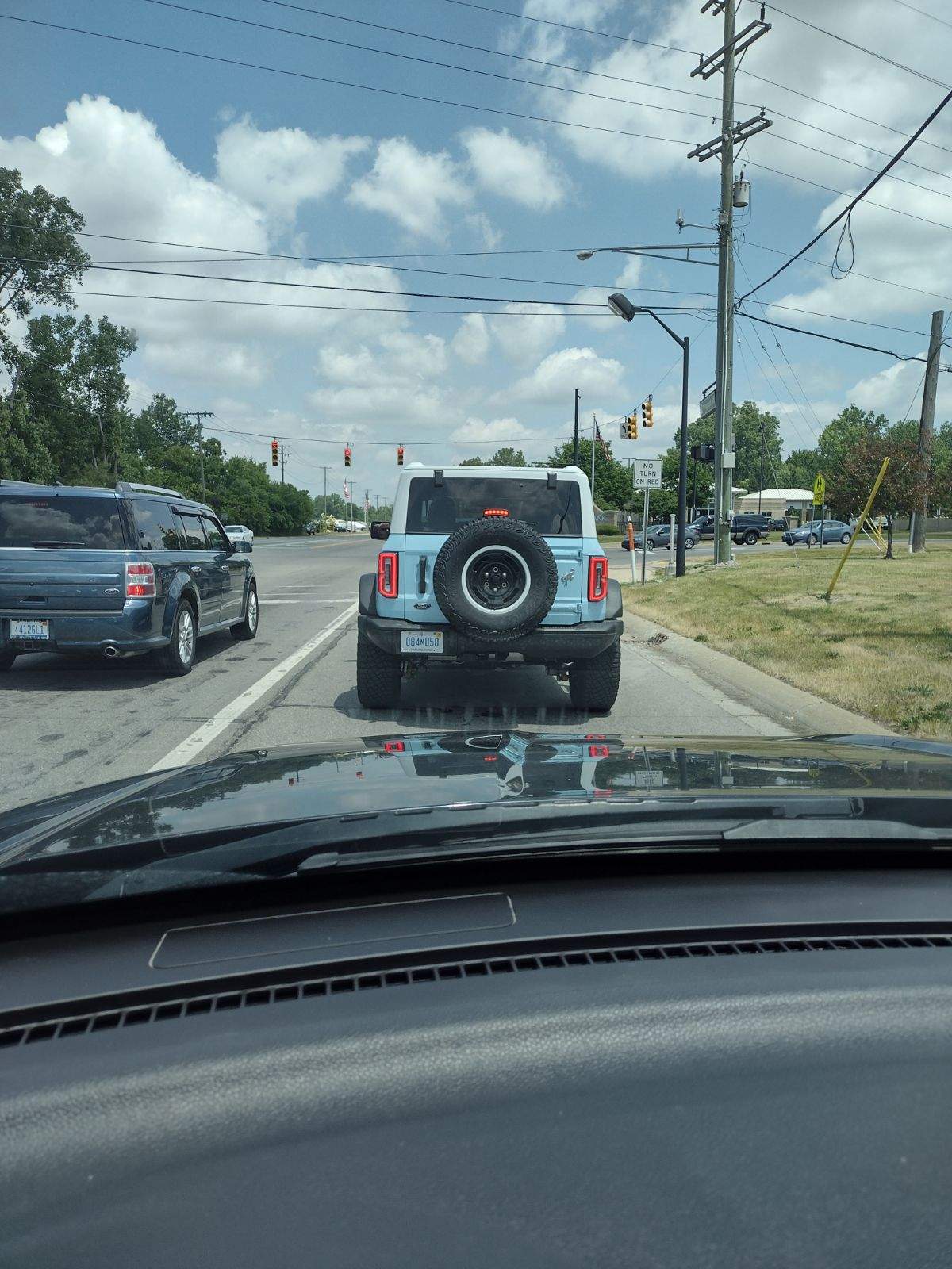 Ford Bronco Robin's Egg Blue Bronco Heritage Limited Spotted 91E494D6-EB2E-4C40-B085-9E44A566DC24