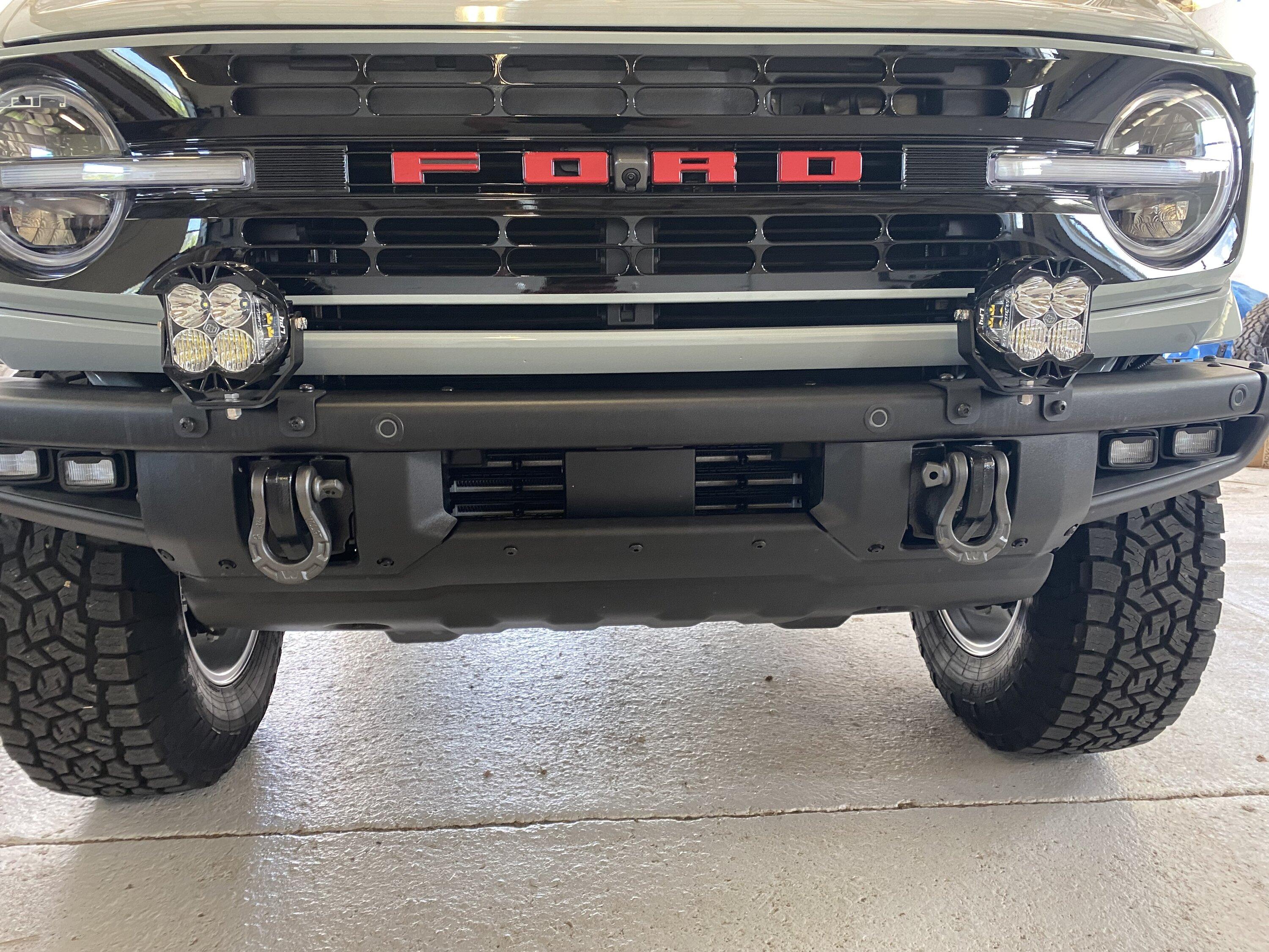 Ford Bronco 2023 2-Door Cactus Gray Special Decor Build IMG_0787