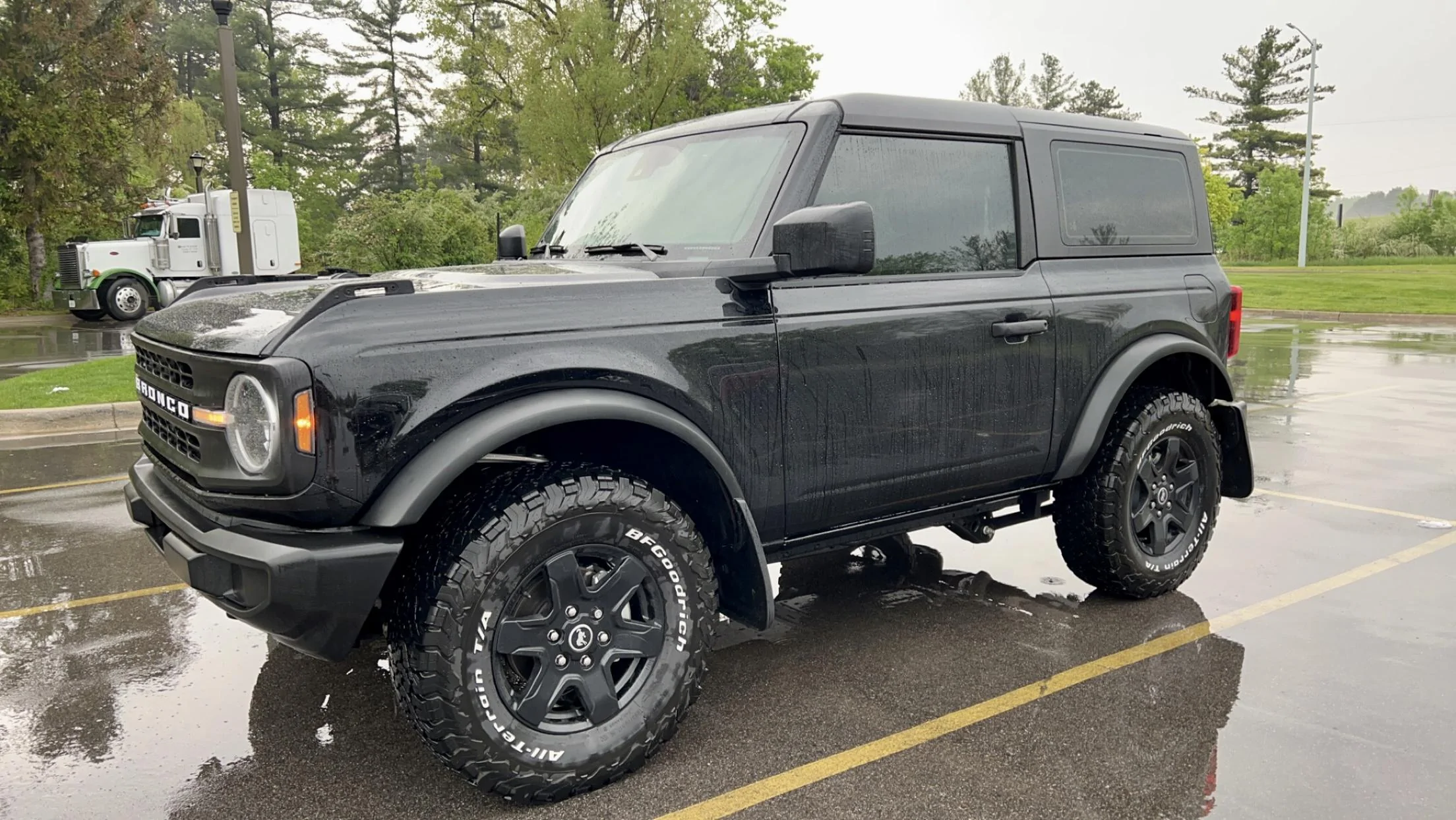 Ford Bronco 2023 2-door Base Manual IMG_7327