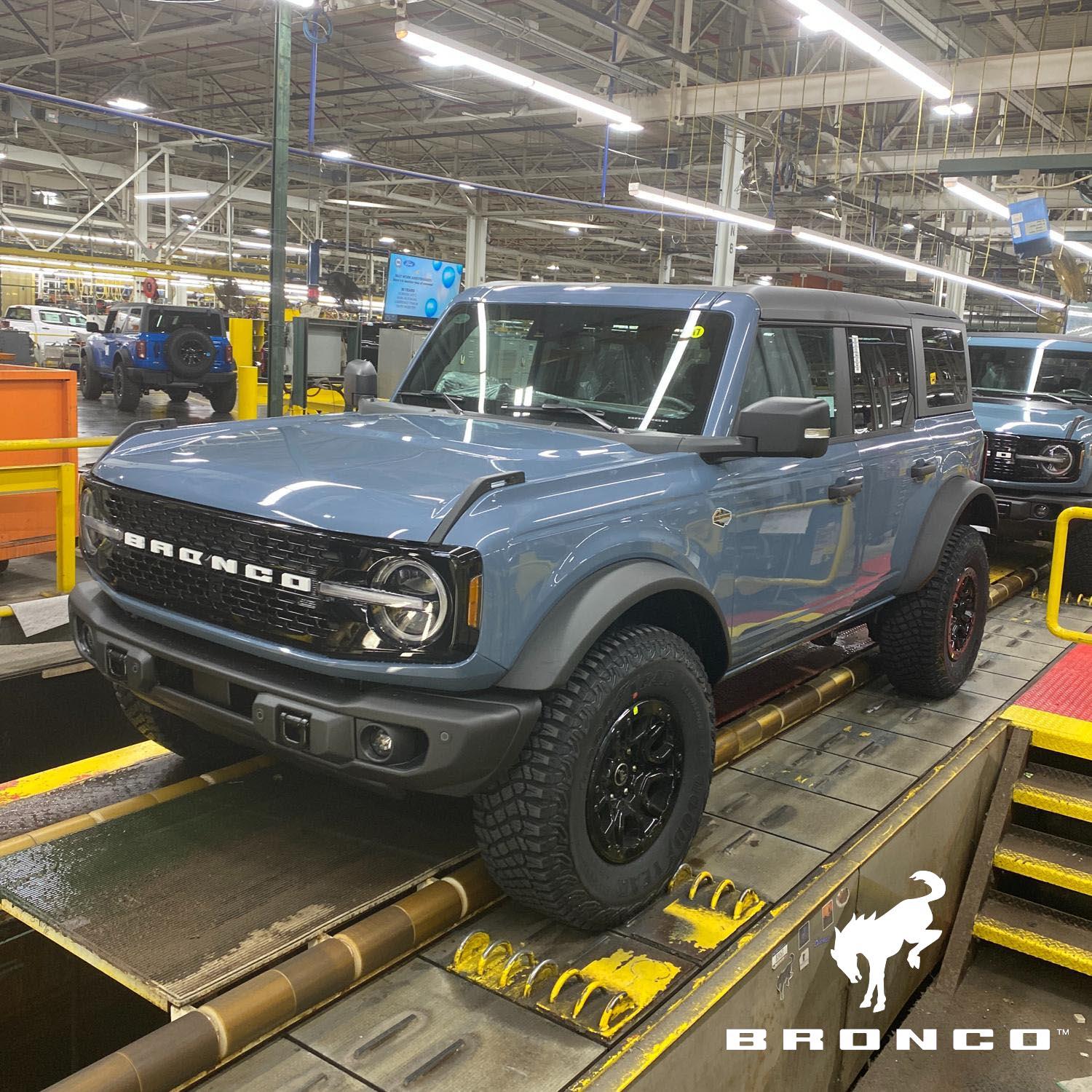 Ford Bronco 5/15/2023 Build Week image
