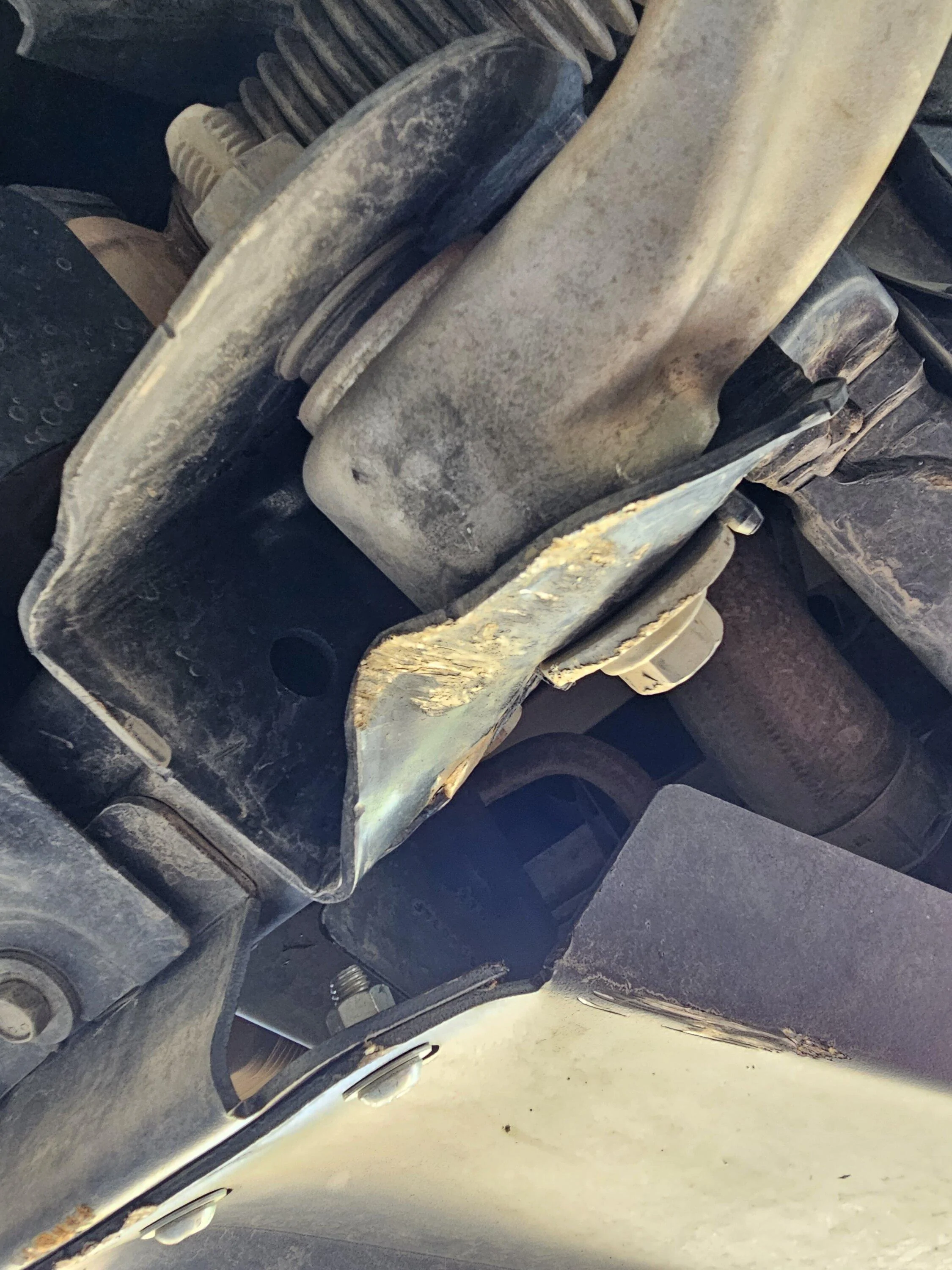 Ford Bronco Front lower control arm bracket bent. What to do? 20230618_124253