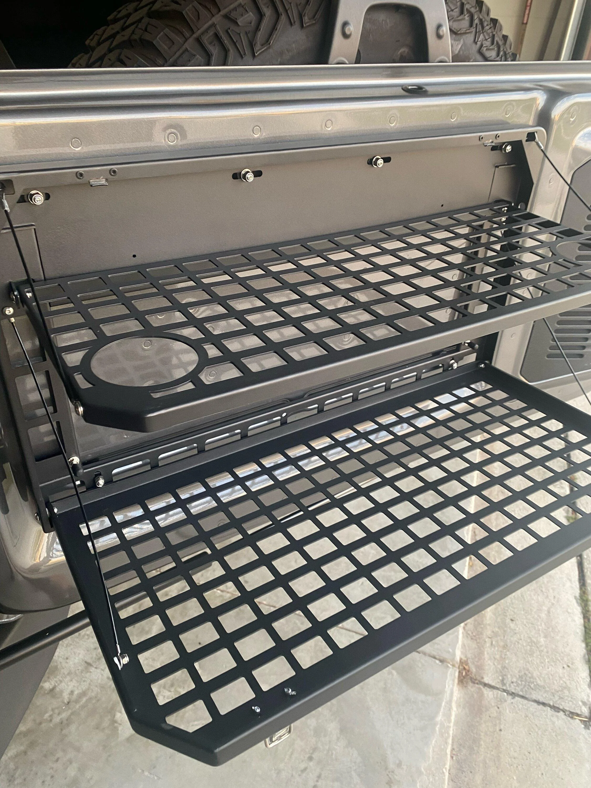 Ford Bronco Maiker off-road tailgate table makes great Mobile workbench IMG_3394_Original