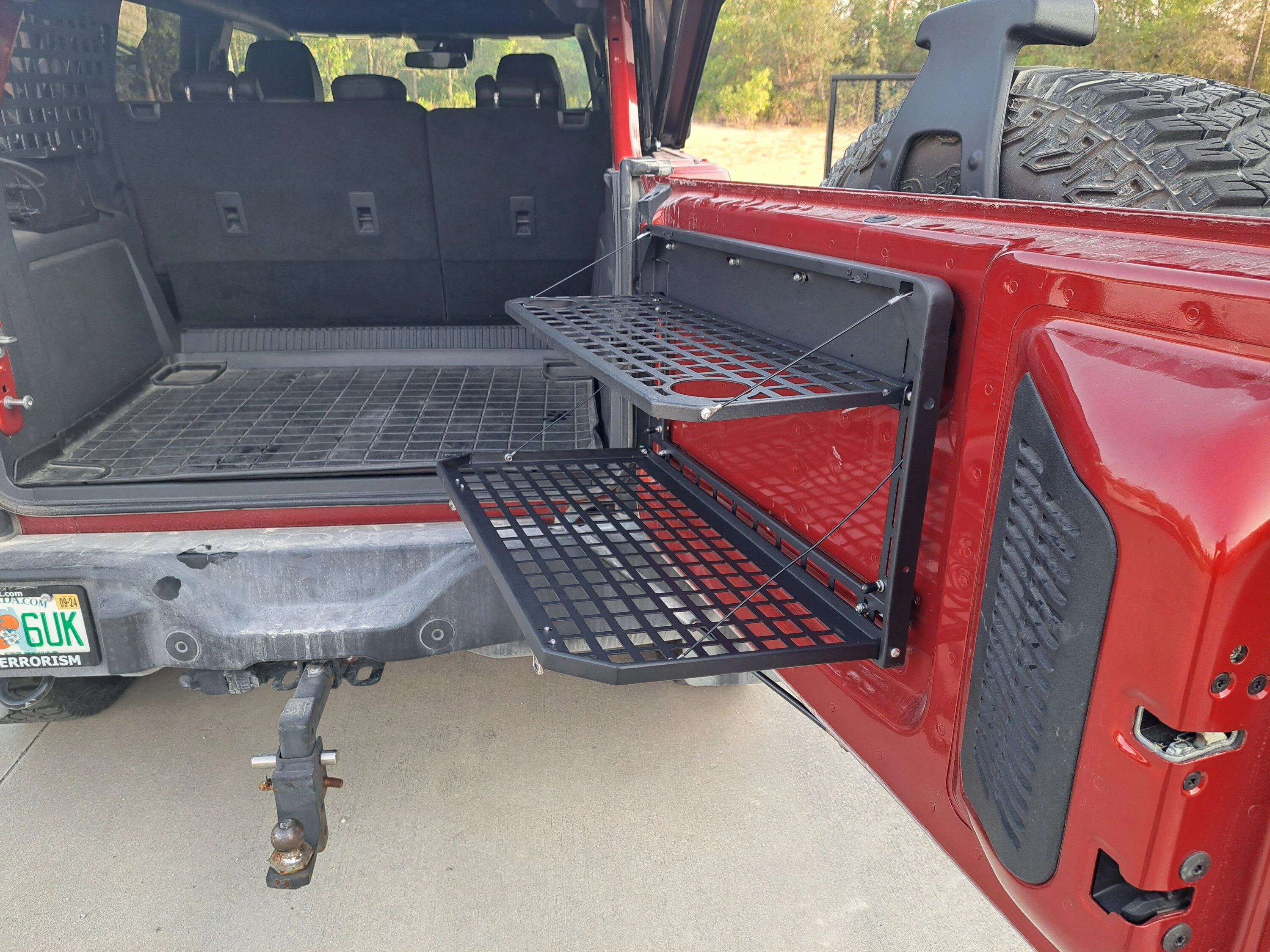 Ford Bronco What's the best tailgate table? 20230610_193910