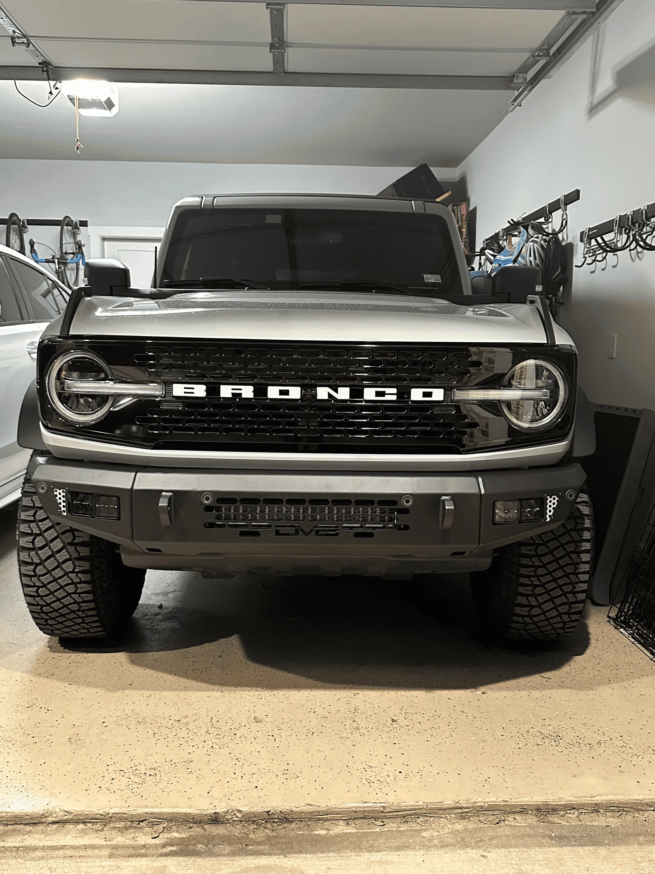 Ford Bronco DV8 OE Plus bumper - new in box 1687292778730