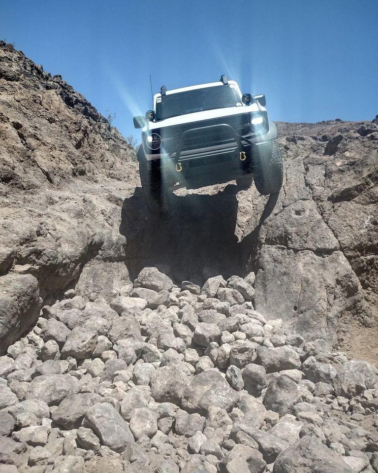 Ford Bronco NOW AVAILABLE: BOSS "Walker Link" Sway Bar Shock System - Great alternative to disconnects! _nc_ohc=0leLQz4KfrIAX-d2Vi4&_nc_ht=scontent-lax3-1