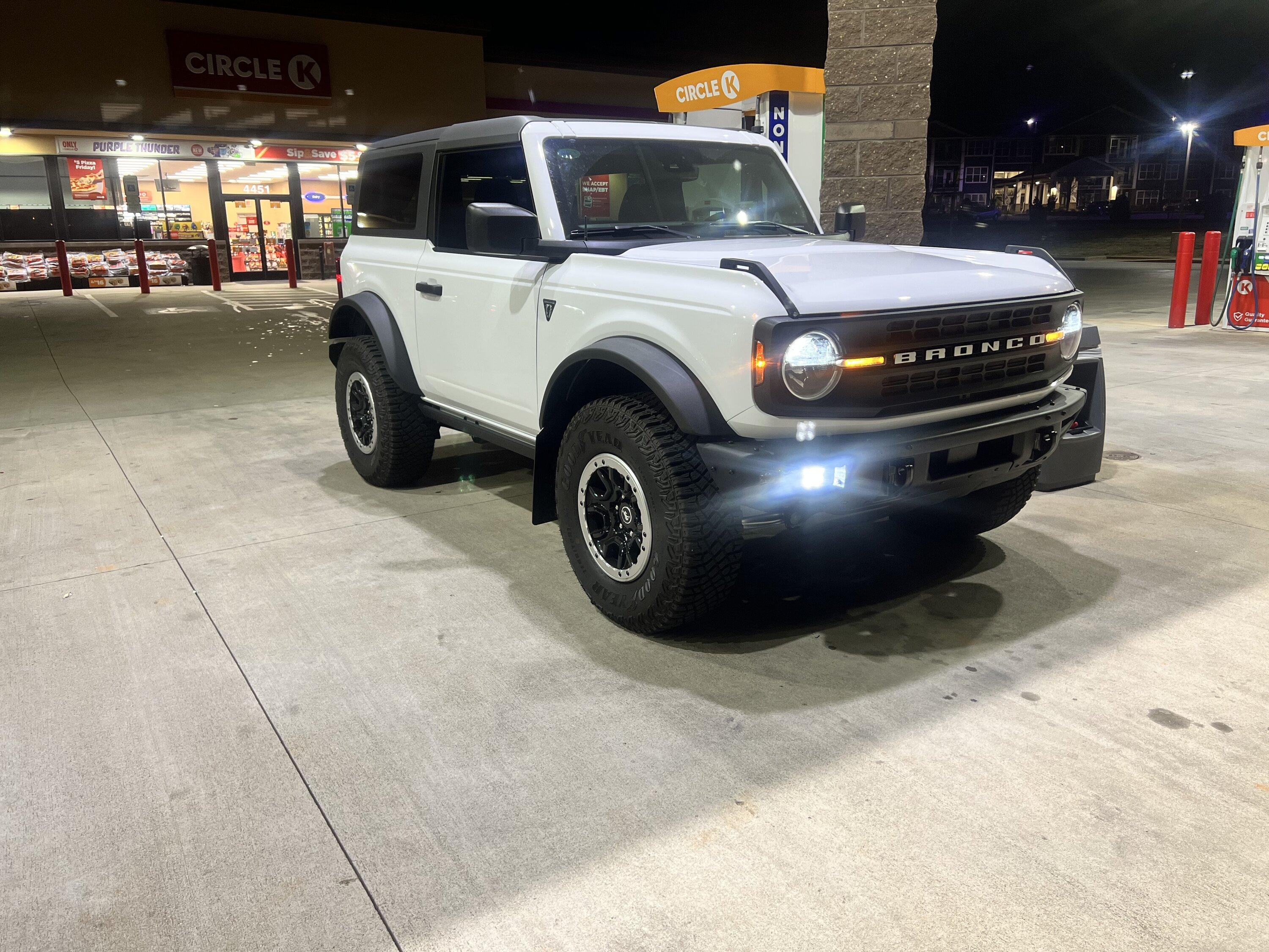 Ford Bronco Show me your BaseSquatch 69941659103__69510F2D-702B-41BA-B642-7421C561ED91