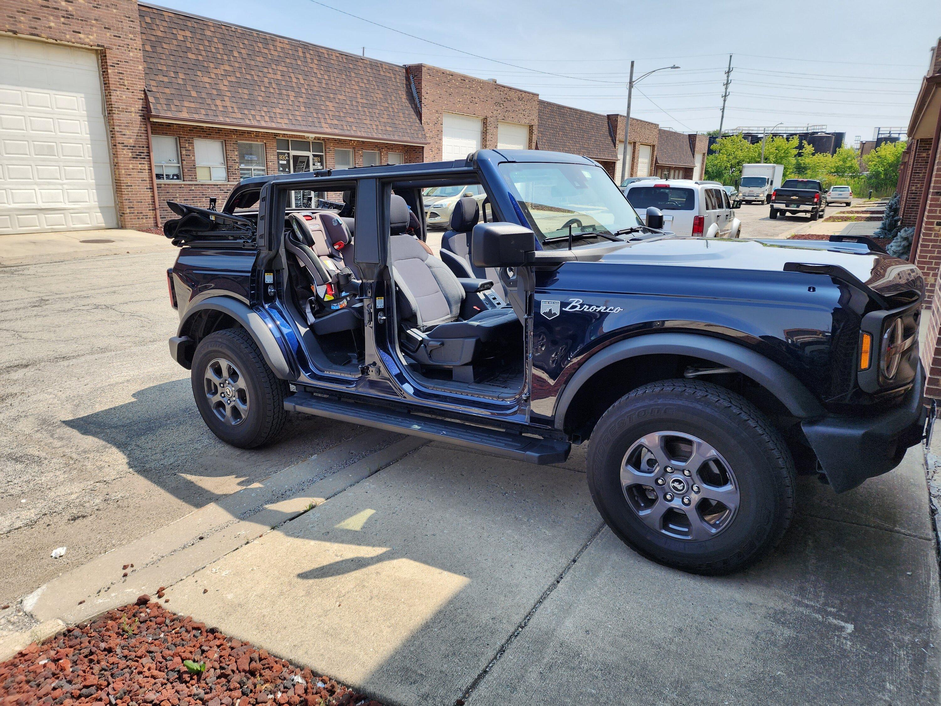 Ford Bronco ANTIMATTER BLUE Bronco Club 20230619_110843