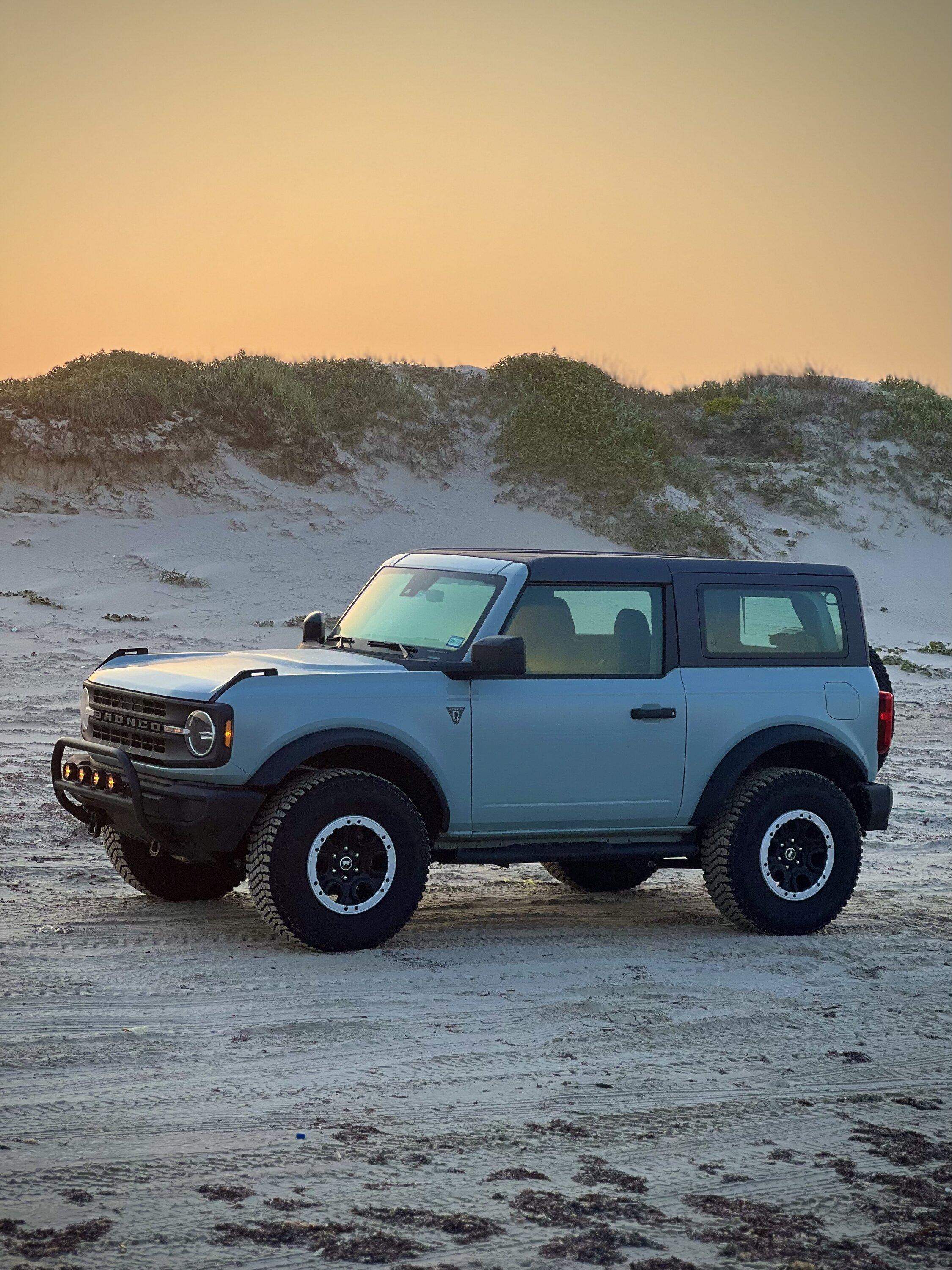 Ford Bronco Beachsquatch! Cruising the sand for the first time IMG_5549