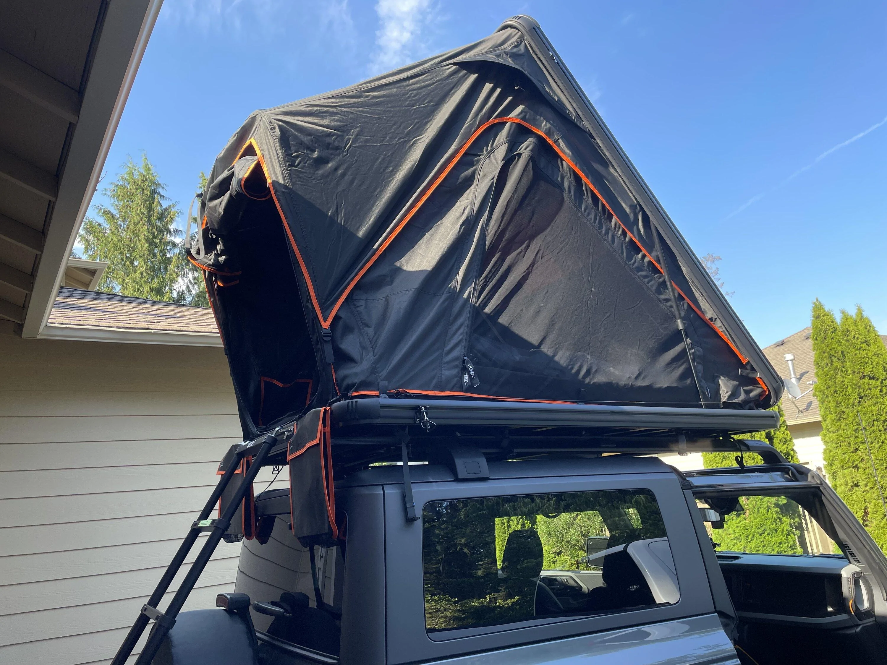 Ford Bronco Freespirit Aspen Lite Rooftop Tent IMG_4427