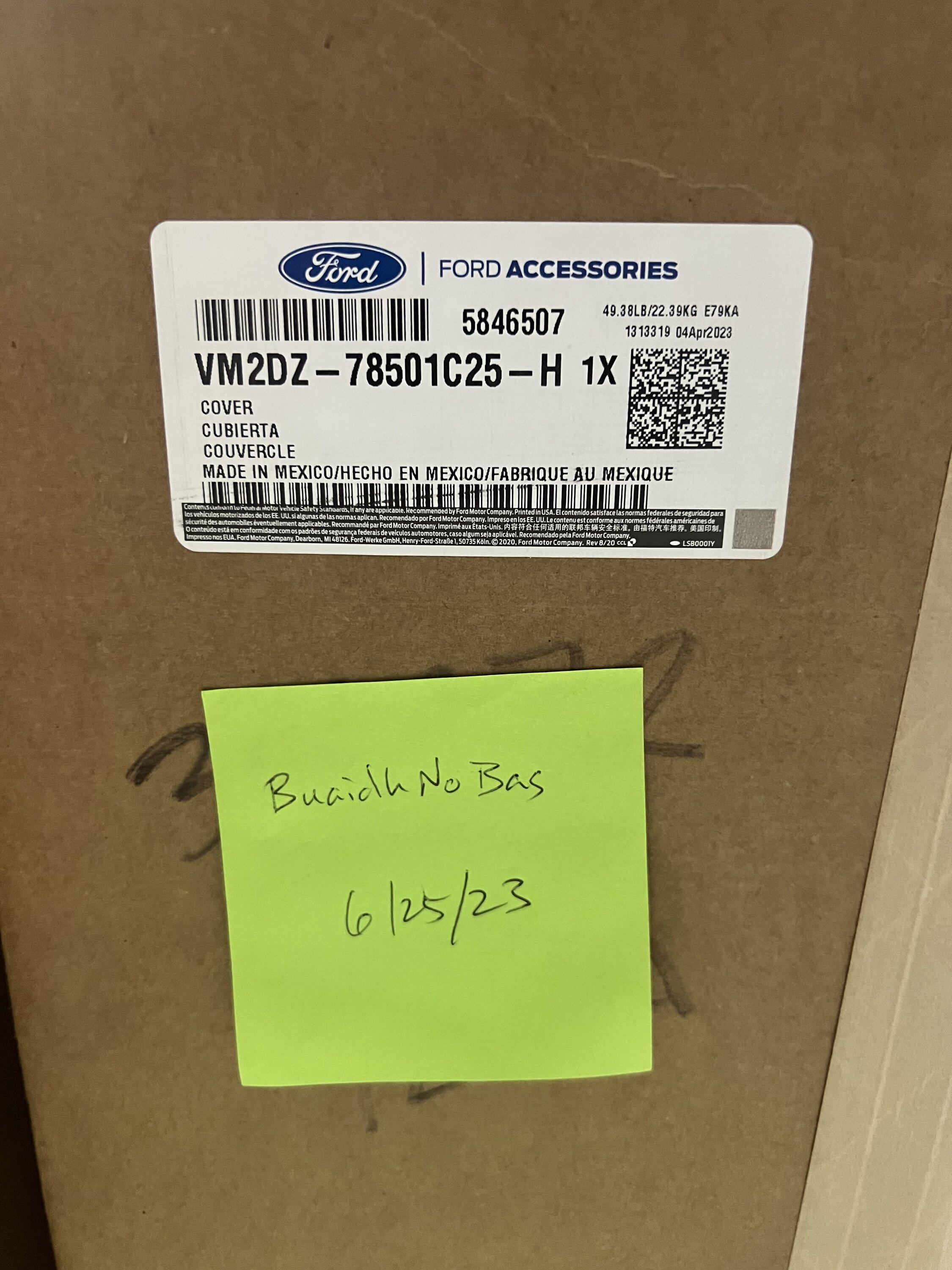 Ford Bronco NIB 4dr OEM Trektop $1500 IMG_2505