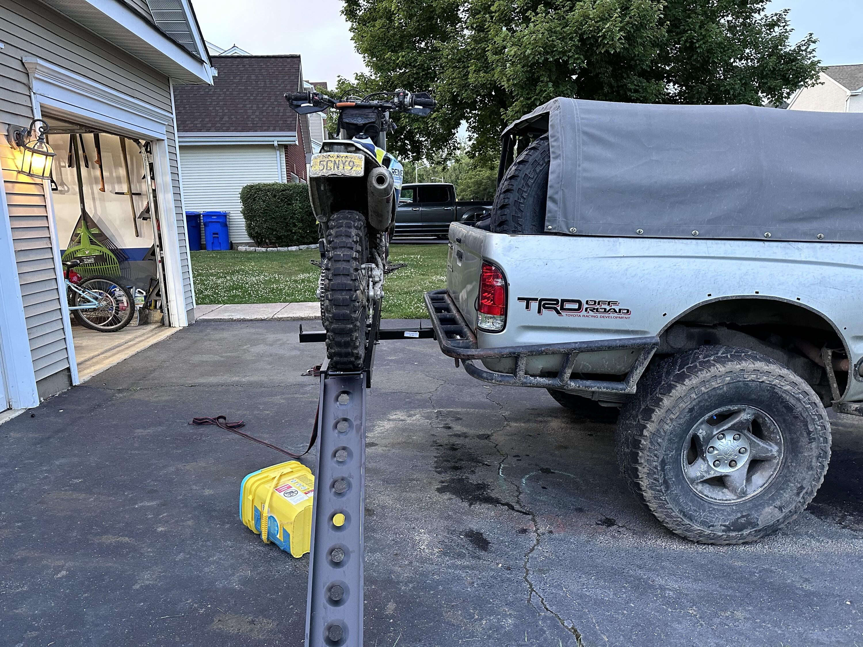 Ford Bronco Not towing but testing the hitch 53002721721_5548058a3e_4k