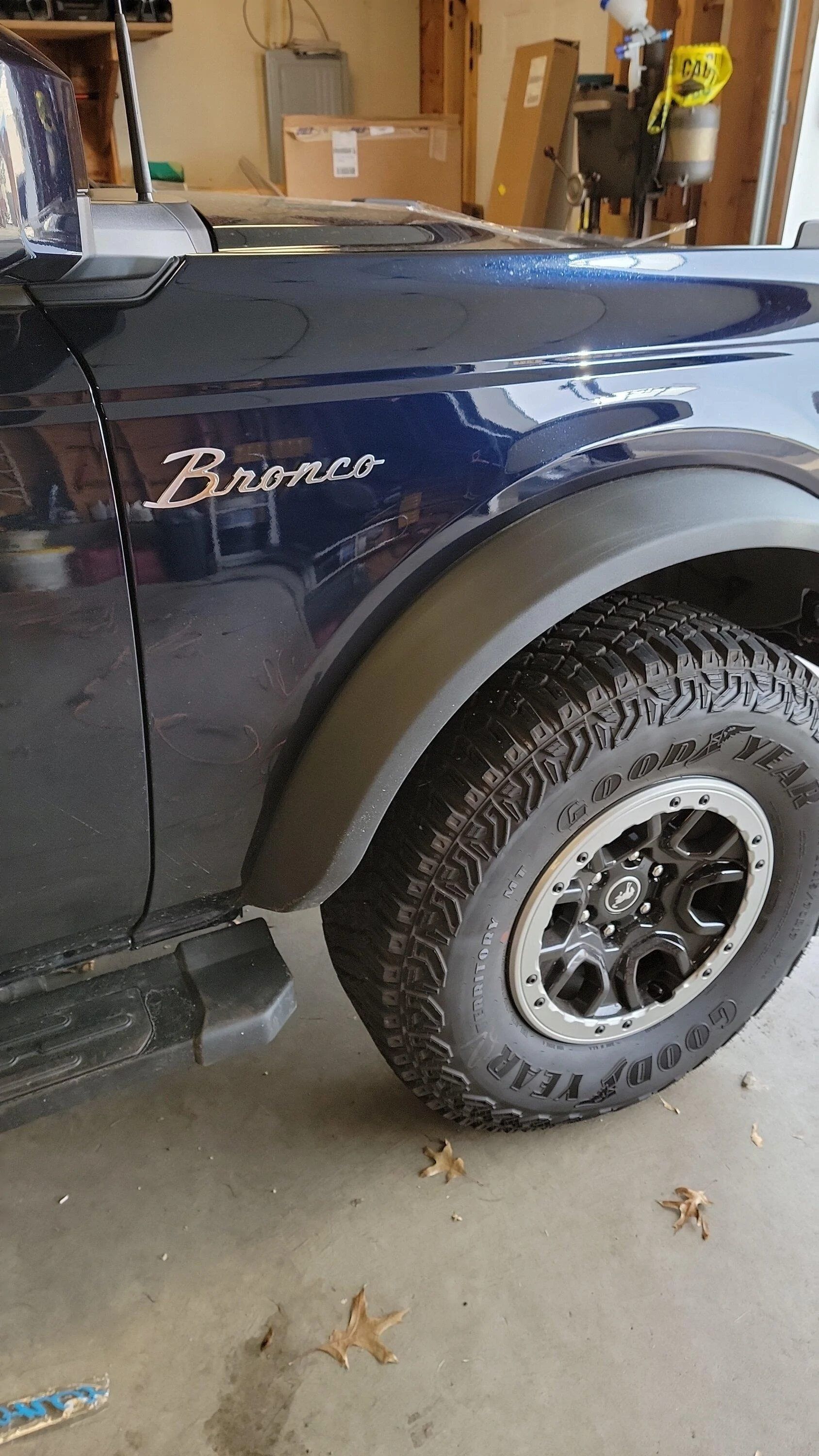 Ford Bronco ANTIMATTER BLUE Bronco Club IMG-20211217-WA0002