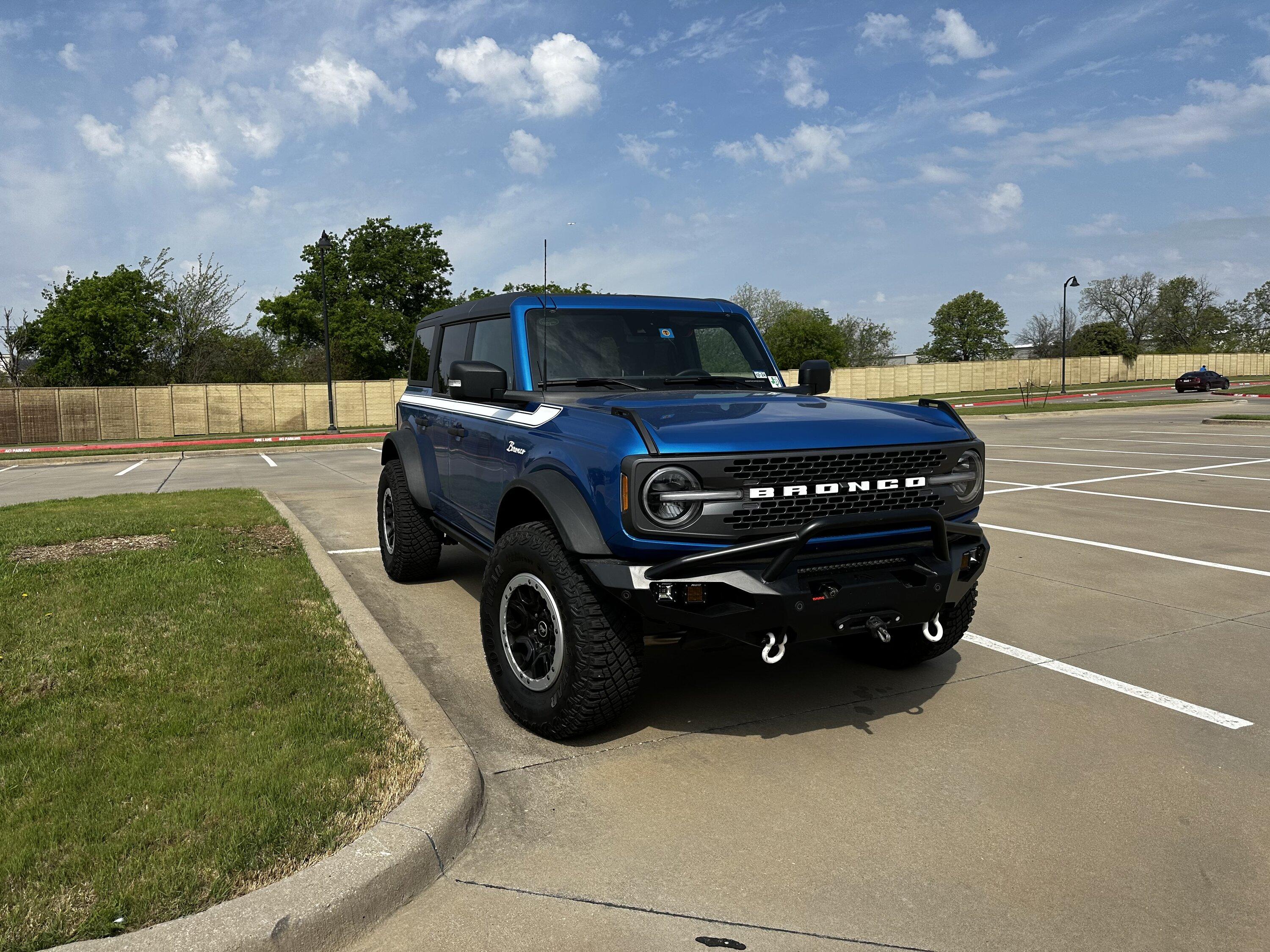 Ford Bronco T IMG_1139
