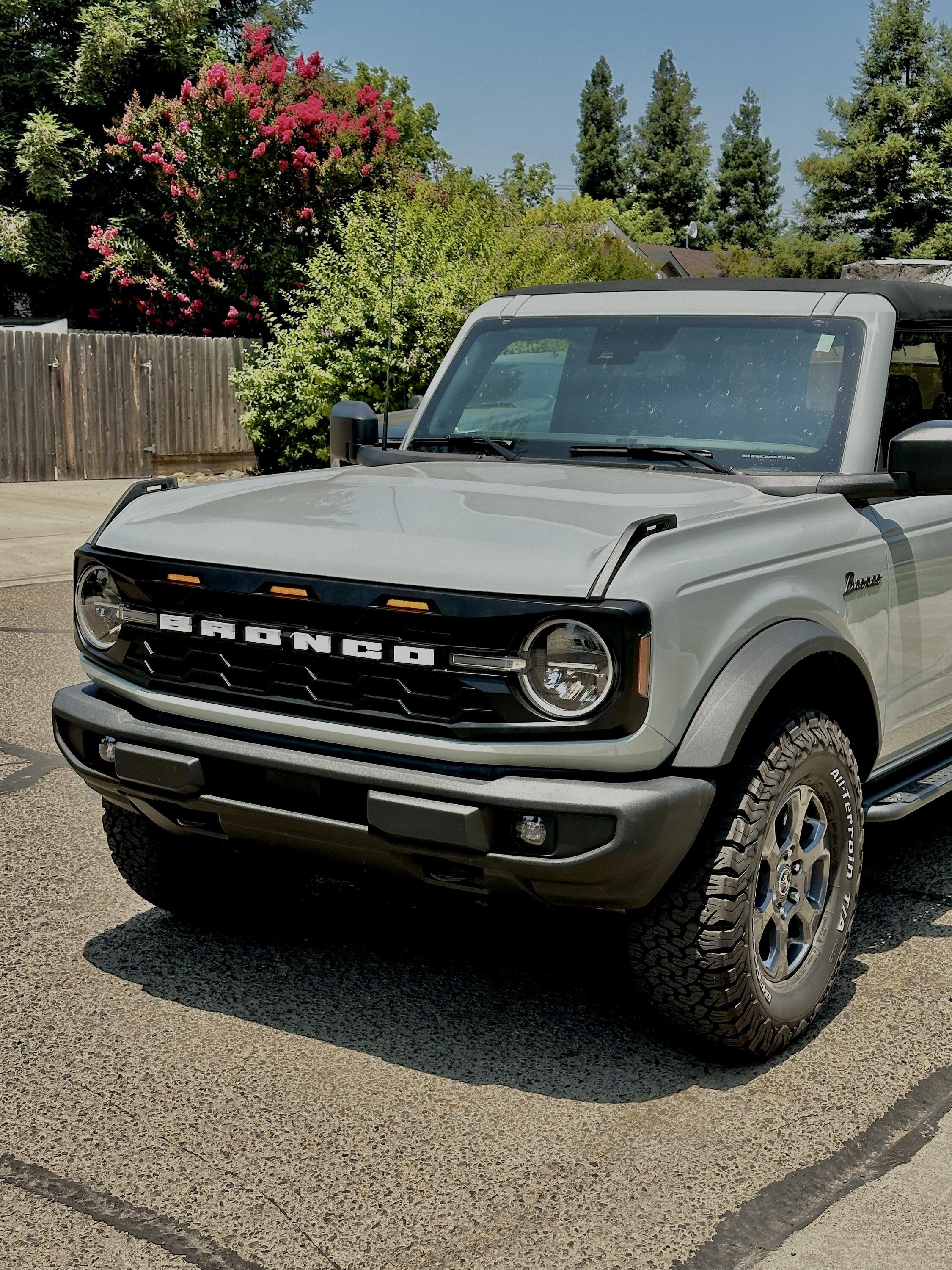 Ford Bronco IAG Para-Hex Style Front Grill - installed pics IMG_0413