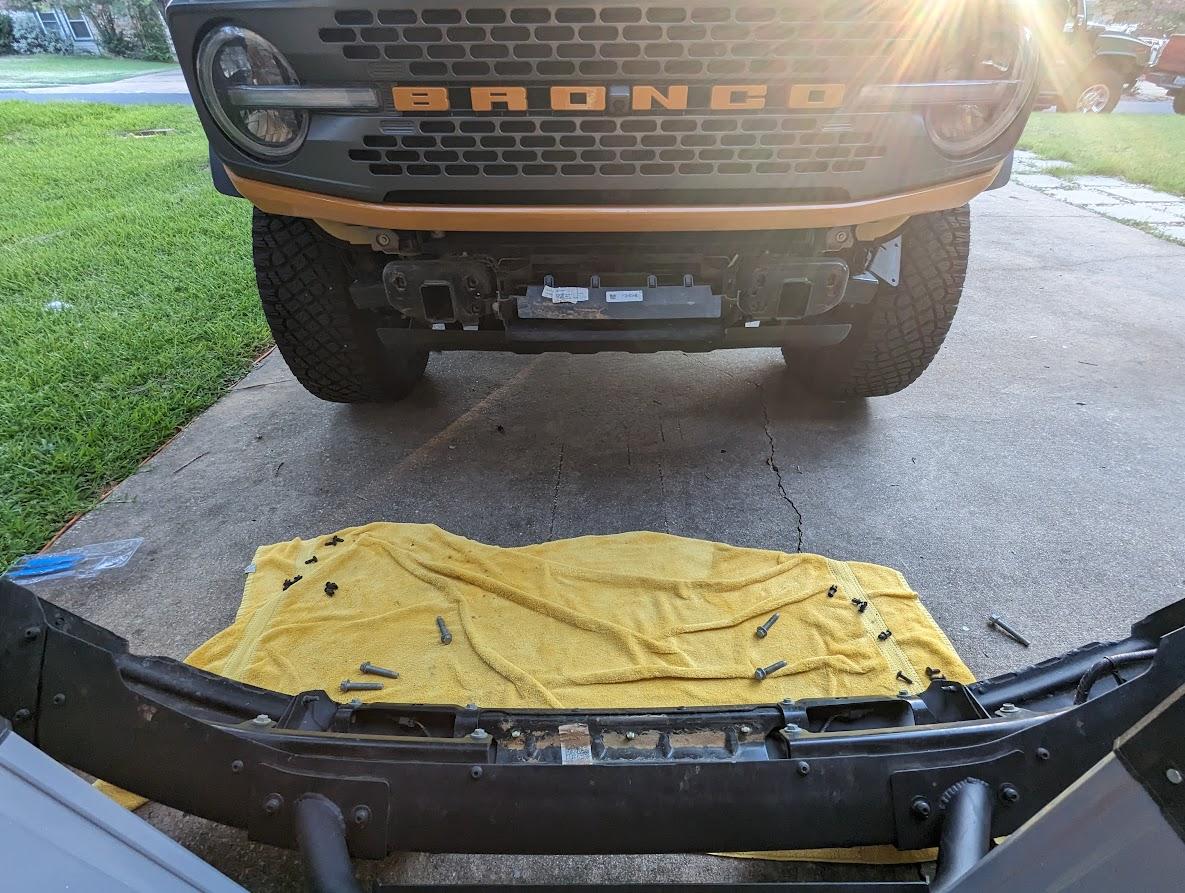 Ford Bronco Bronco P*RN front bumper removal