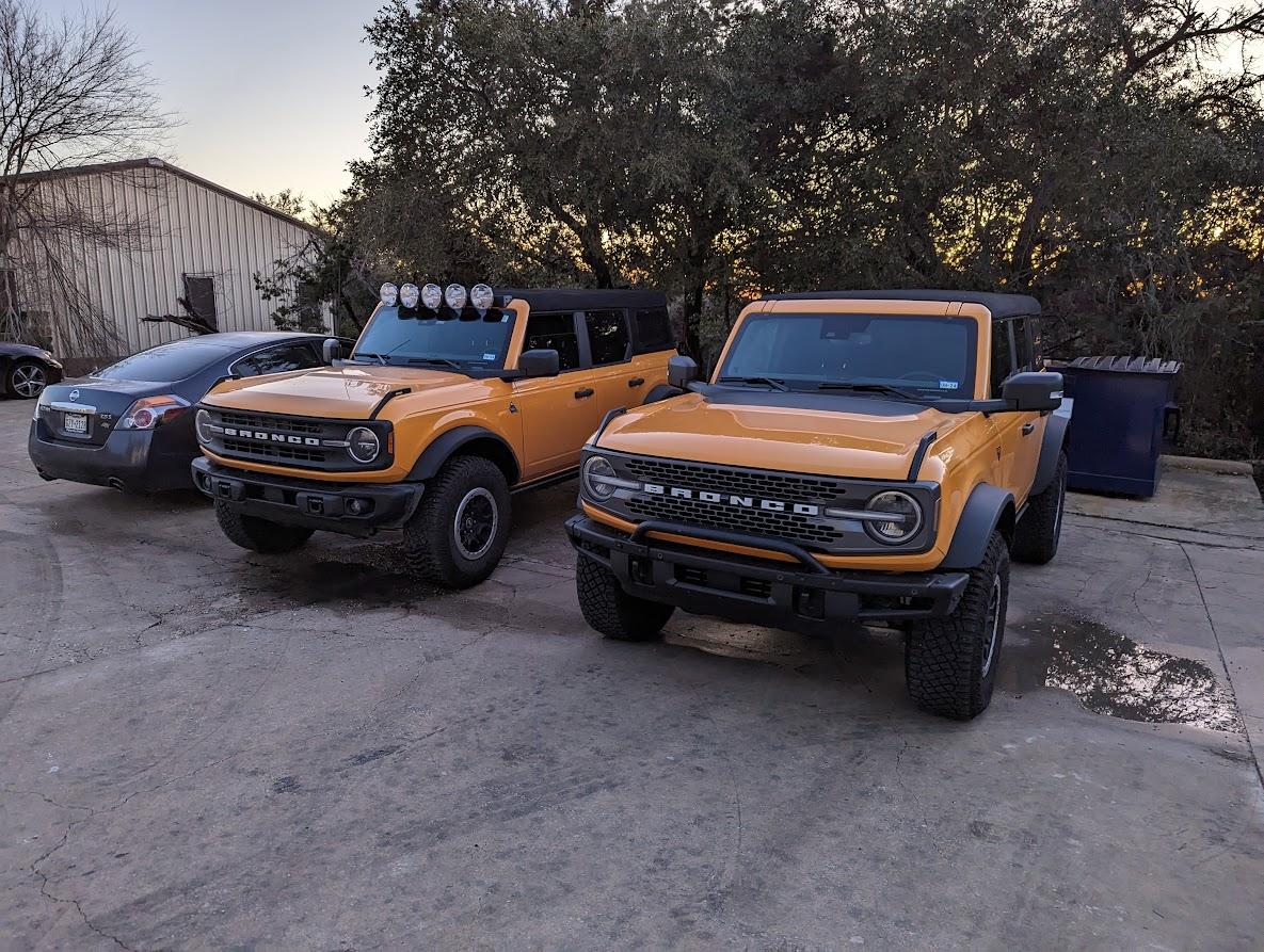 Ford Bronco Bronco P*RN twinsies
