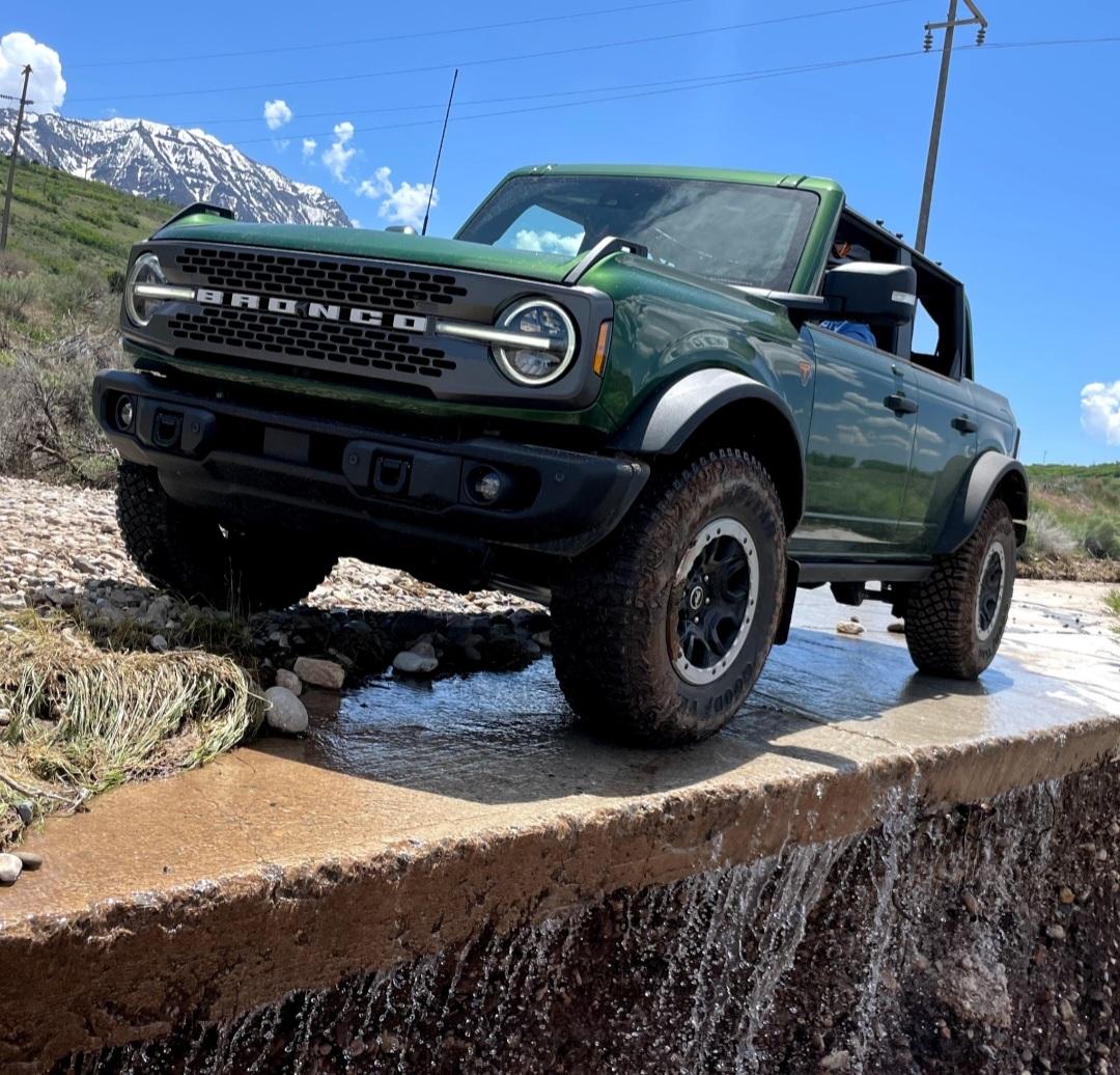 Ford Bronco Bronco P*RN Screenshot_20230623-194638_Photos