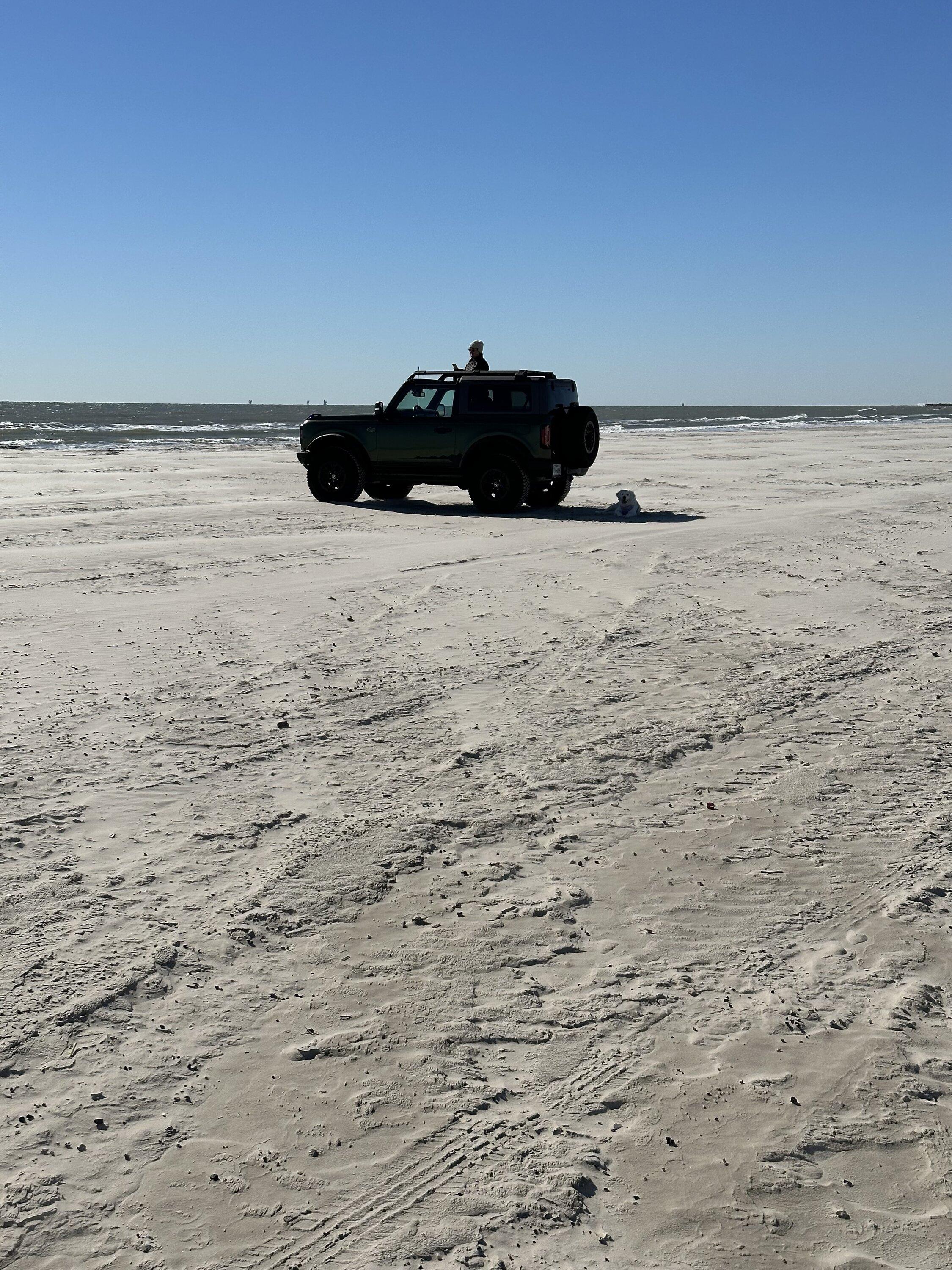 Ford Bronco Let’s see those Beach pics! IMG_0831