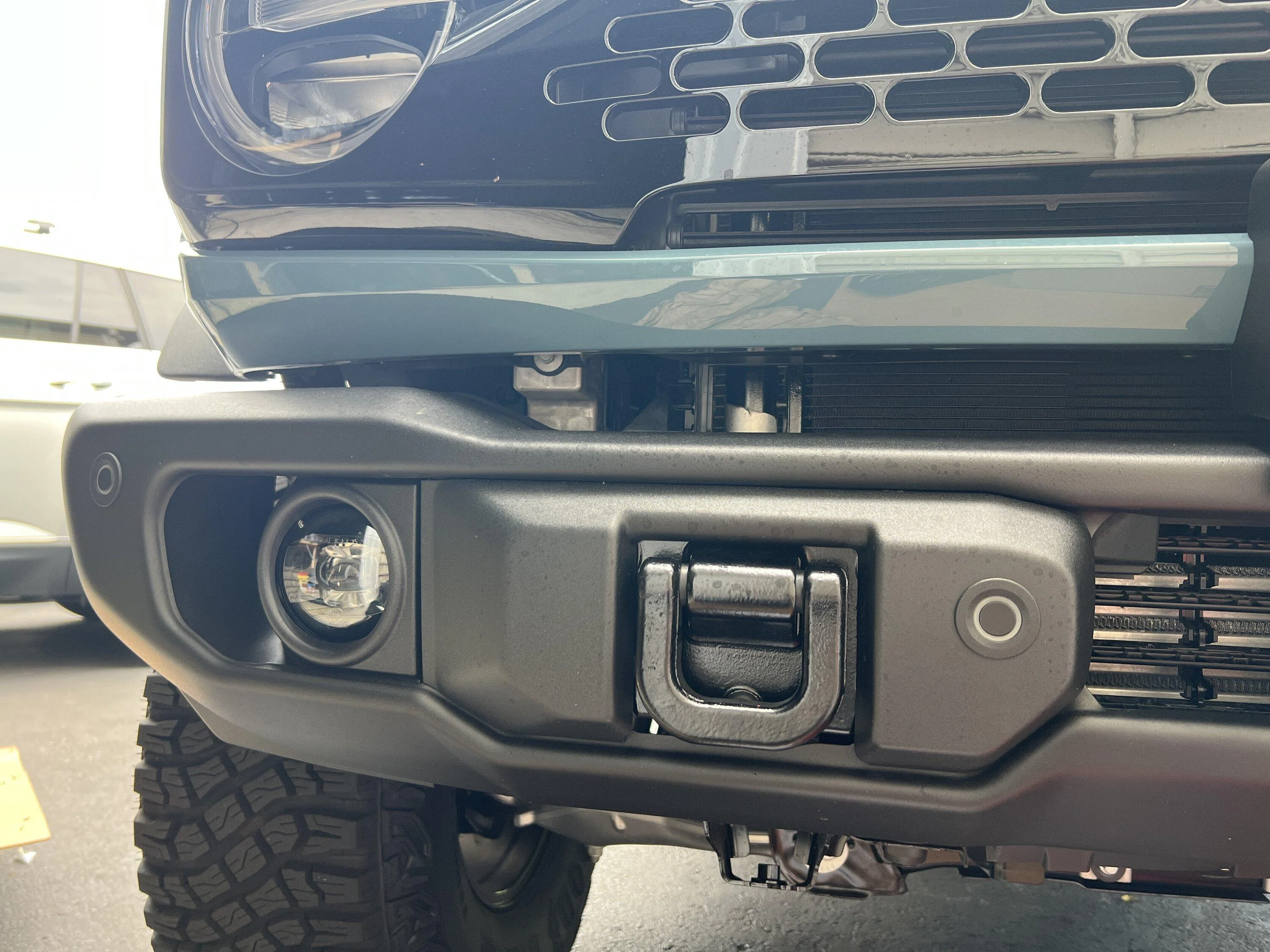 Ford Bronco Replacing shackles on 2023 Wildtrack (standard bumper) with removable type IMG_3816
