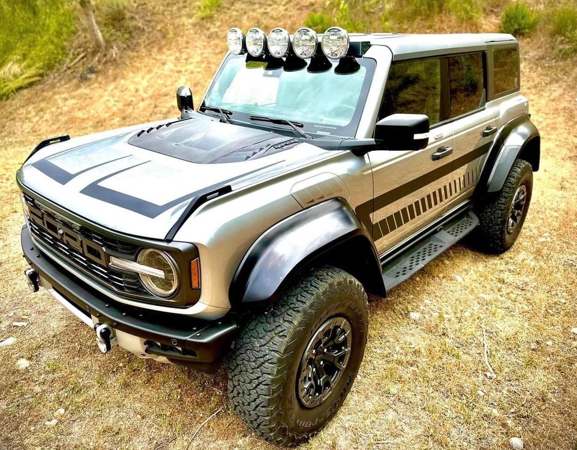 Ford Bronco Poison Drummer Braptor Graphic Install (Rider Graphix) img_7103-jpe